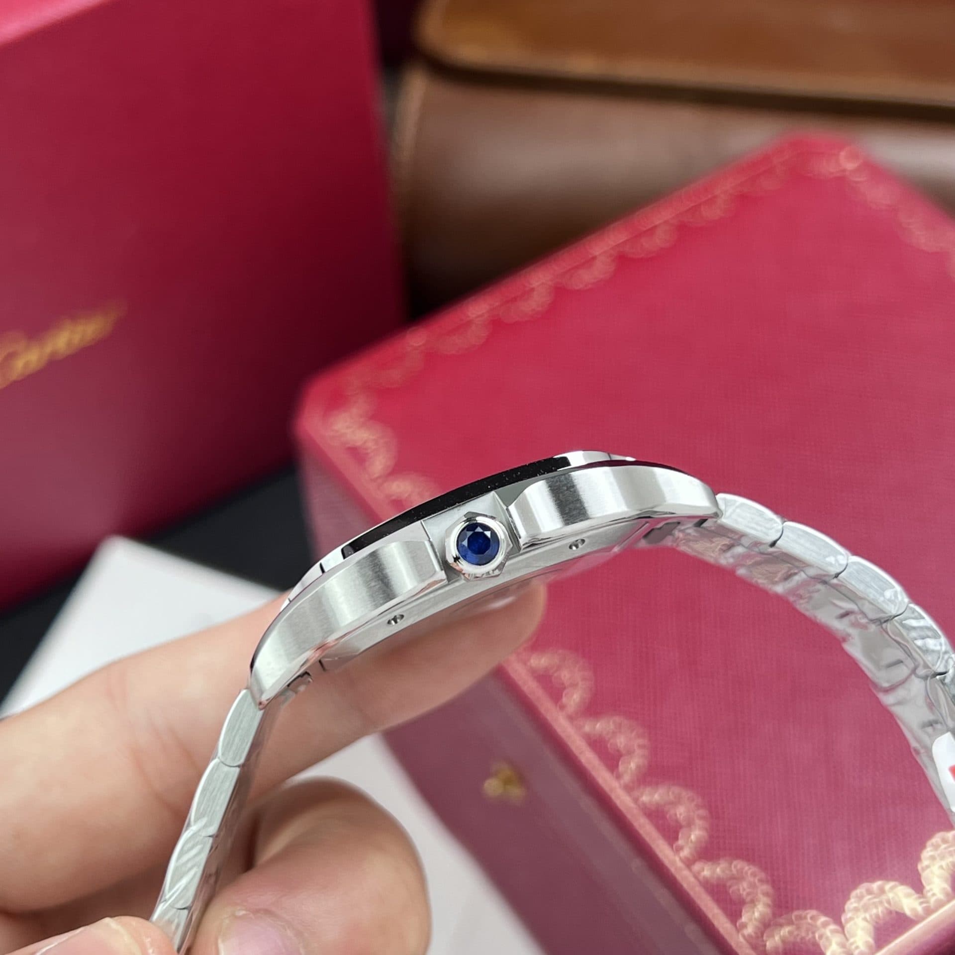 Dong-Ho-Cartier-Replica-11-1