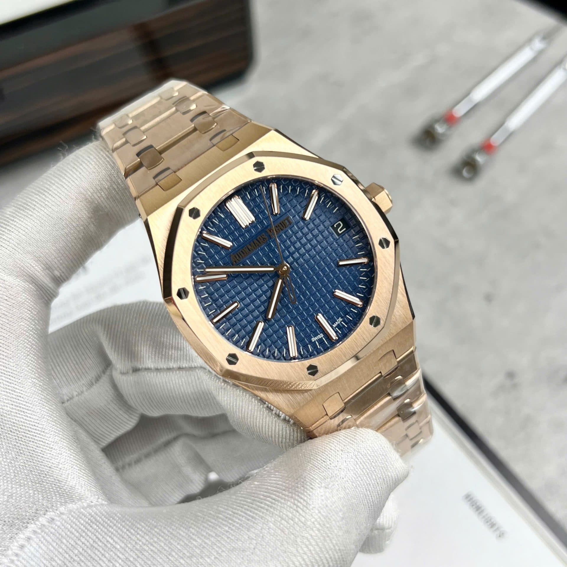 Dong-Ho-Audemars-Piguet-15500-Replica-11-Mat-Xanh-Blue-Nha-May-APS-41mm-4-1