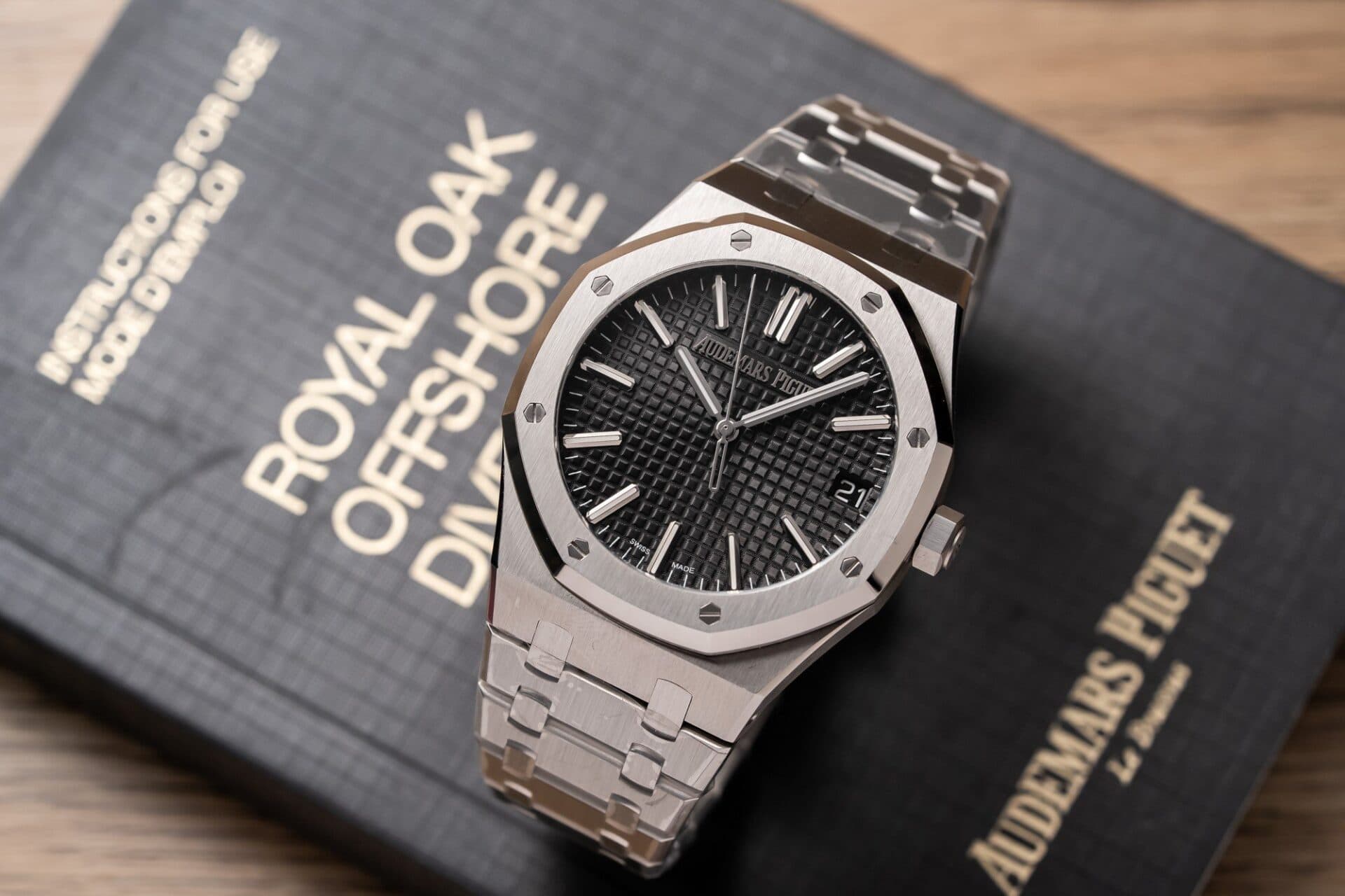Dong-Ho-Audemars-Piguet-15500ST-Replica-11-Mat-So-Den-ZF-41mm-2-1