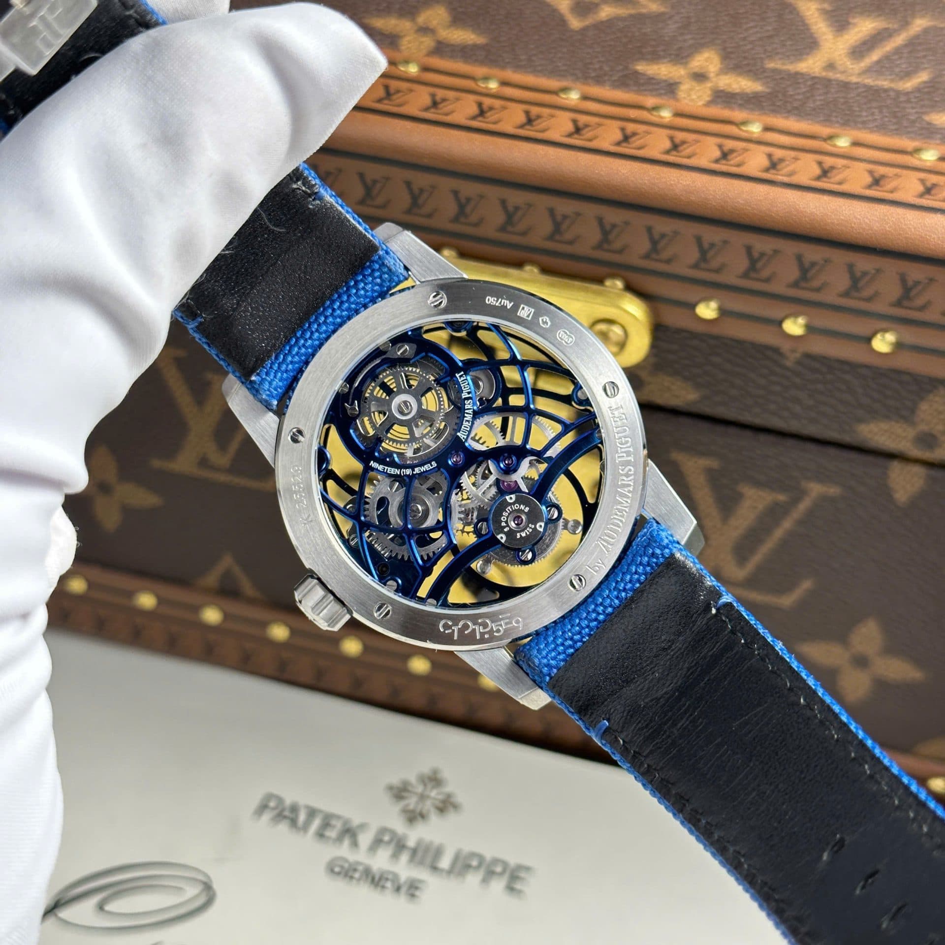 Dong-Ho-Audemars-Piguet-26600-Tourbillon-Openworked-Replica-11-Mau-Xanh-41mm-10-1