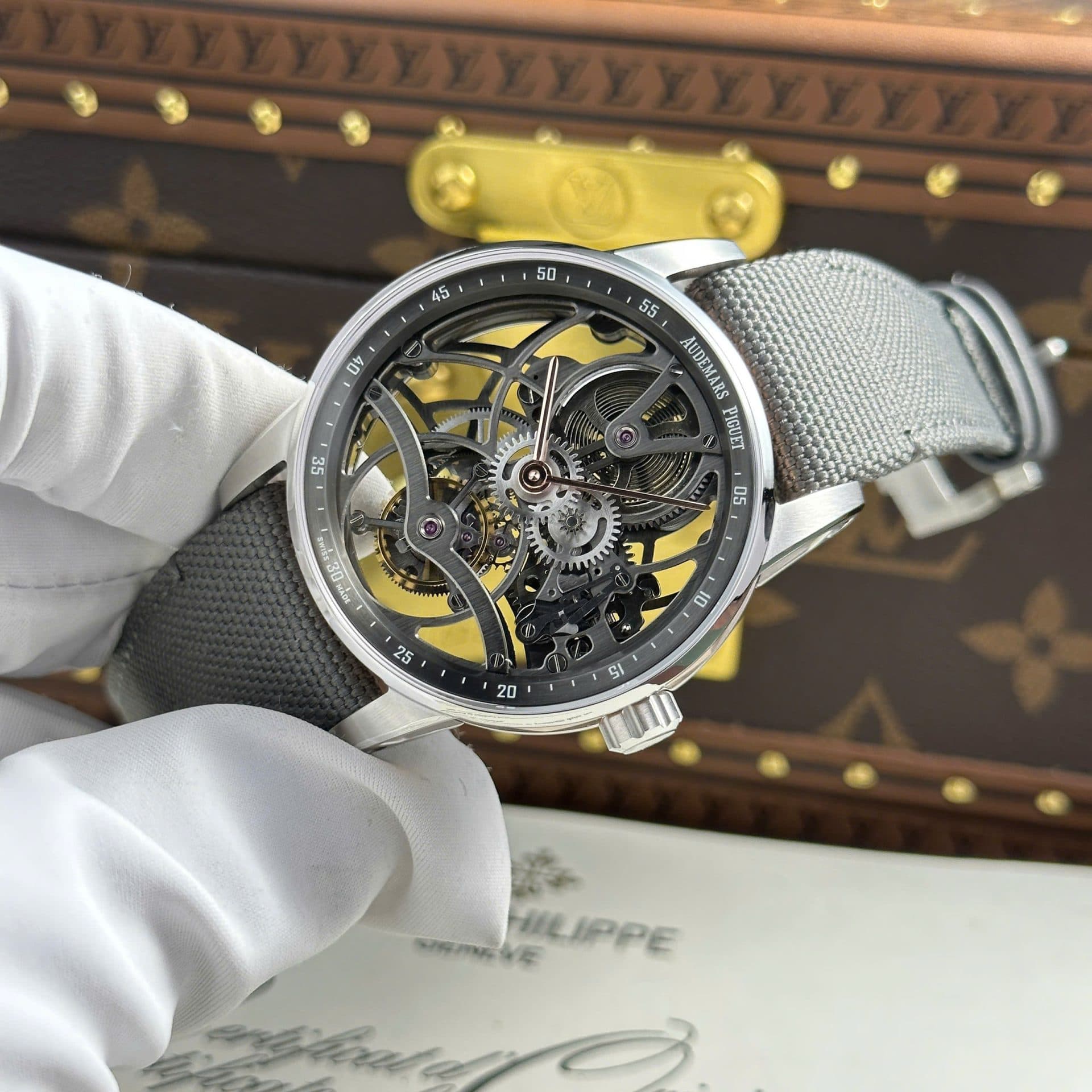 Dong-Ho-Audemars-Piguet-26600-Tourbillon-Openworked-Replica-11-May-Lo-Co-41mm-3-1
