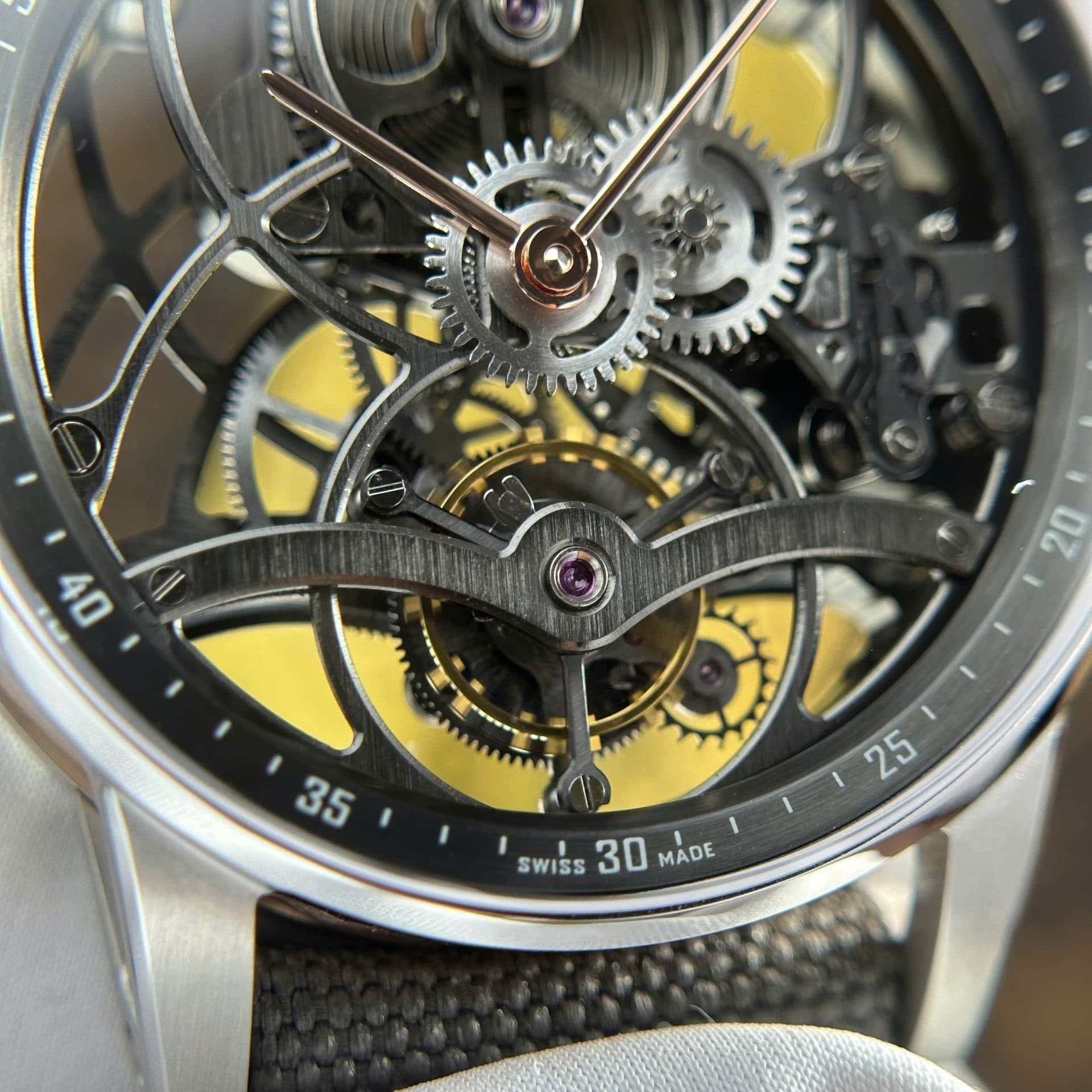 Dong-Ho-Audemars-Piguet-26600-Tourbillon-Openworked-Replica-11-May-Lo-Co-41mm-7-1