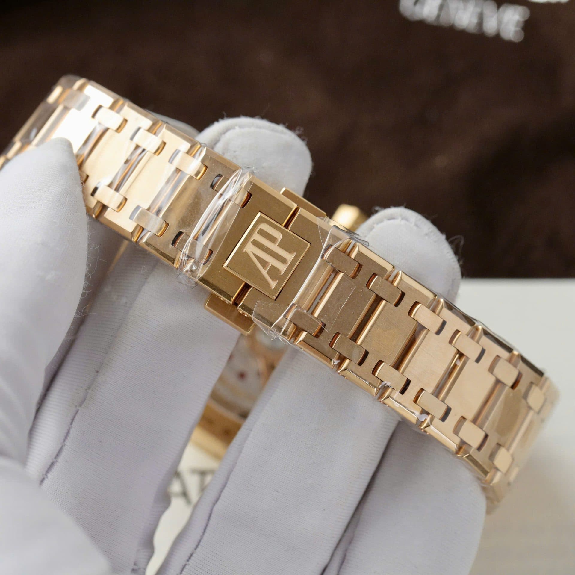 Dong-Ho-Audemars-Piguet-Che-Tac-Royal-Oak-Jumbo-16202OR-Boc-Vang-That-Nha-May-ZF-39mm-1-1
