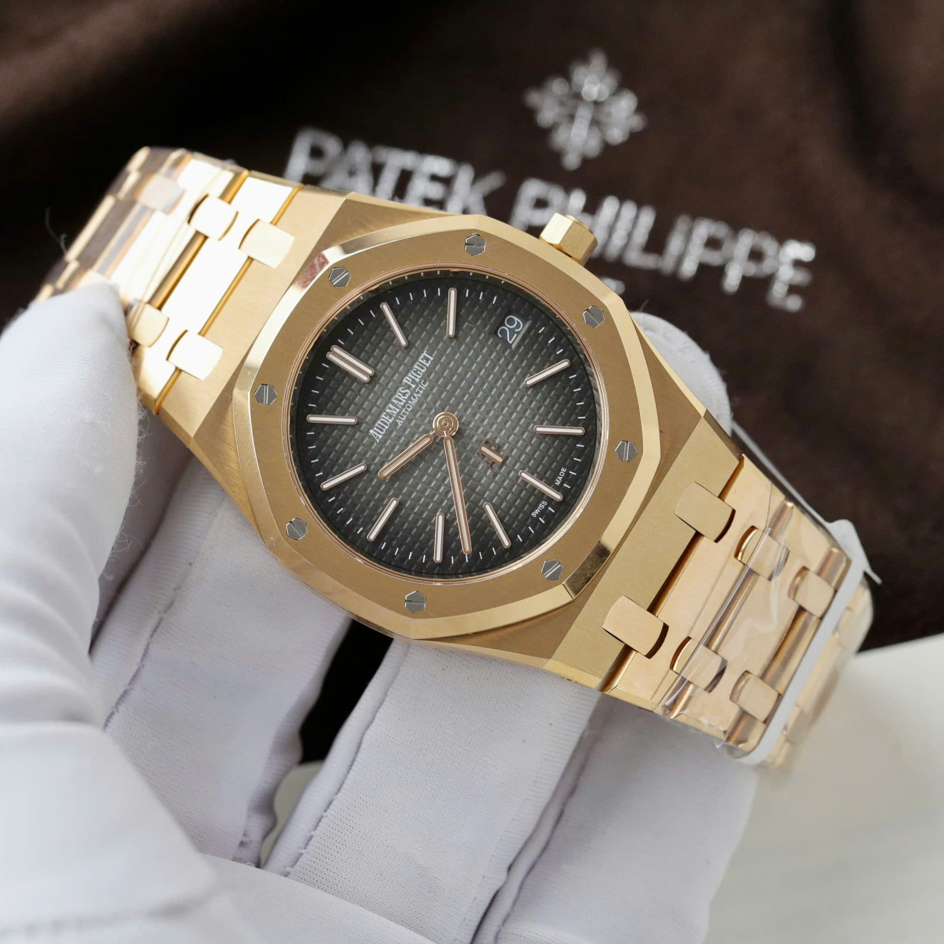 Dong-Ho-Audemars-Piguet-Che-Tac-Royal-Oak-Jumbo-16202OR-Boc-Vang-That-Nha-May-ZF-39mm-2-1