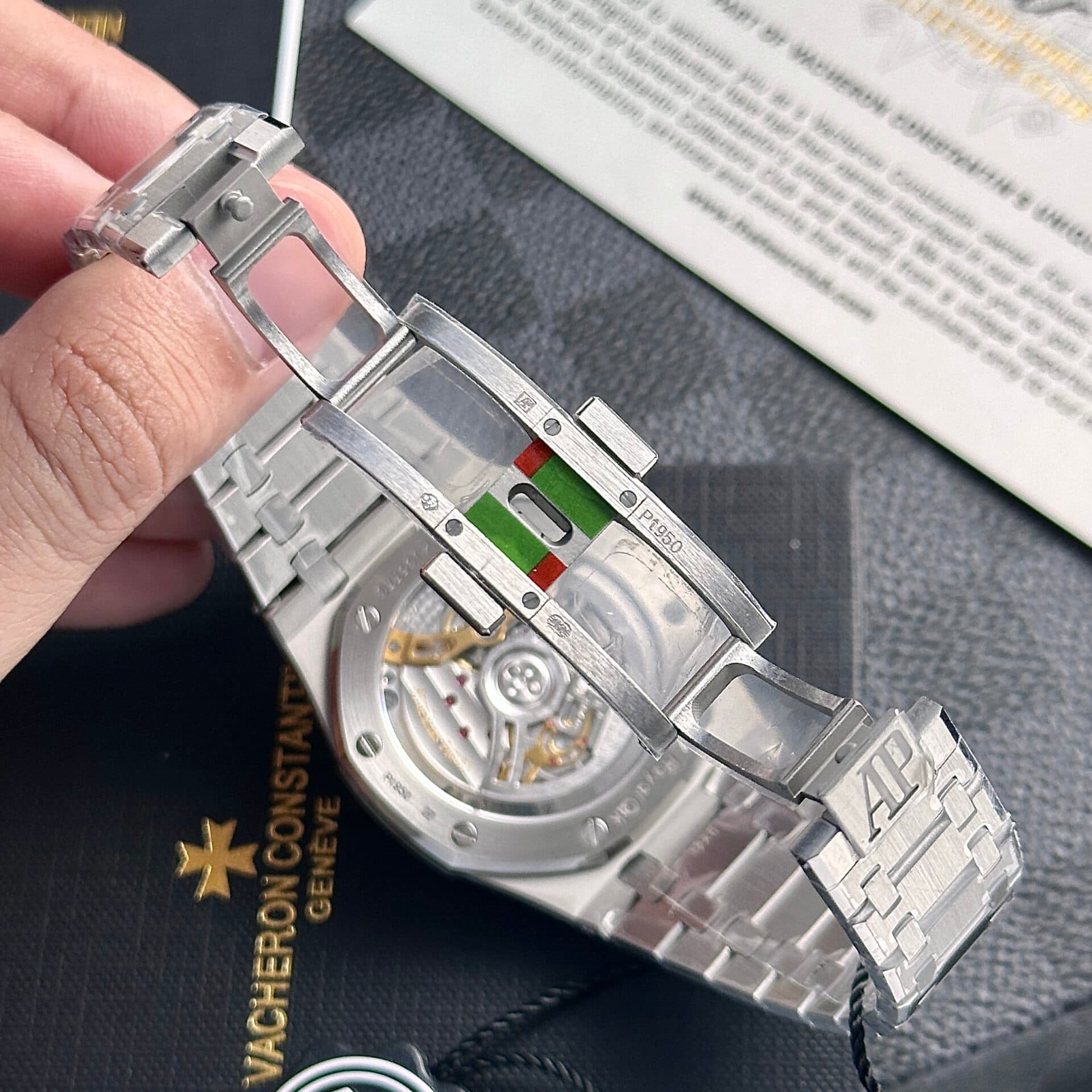 Dong-Ho-Audemars-Piguet-REplica-11-4-1