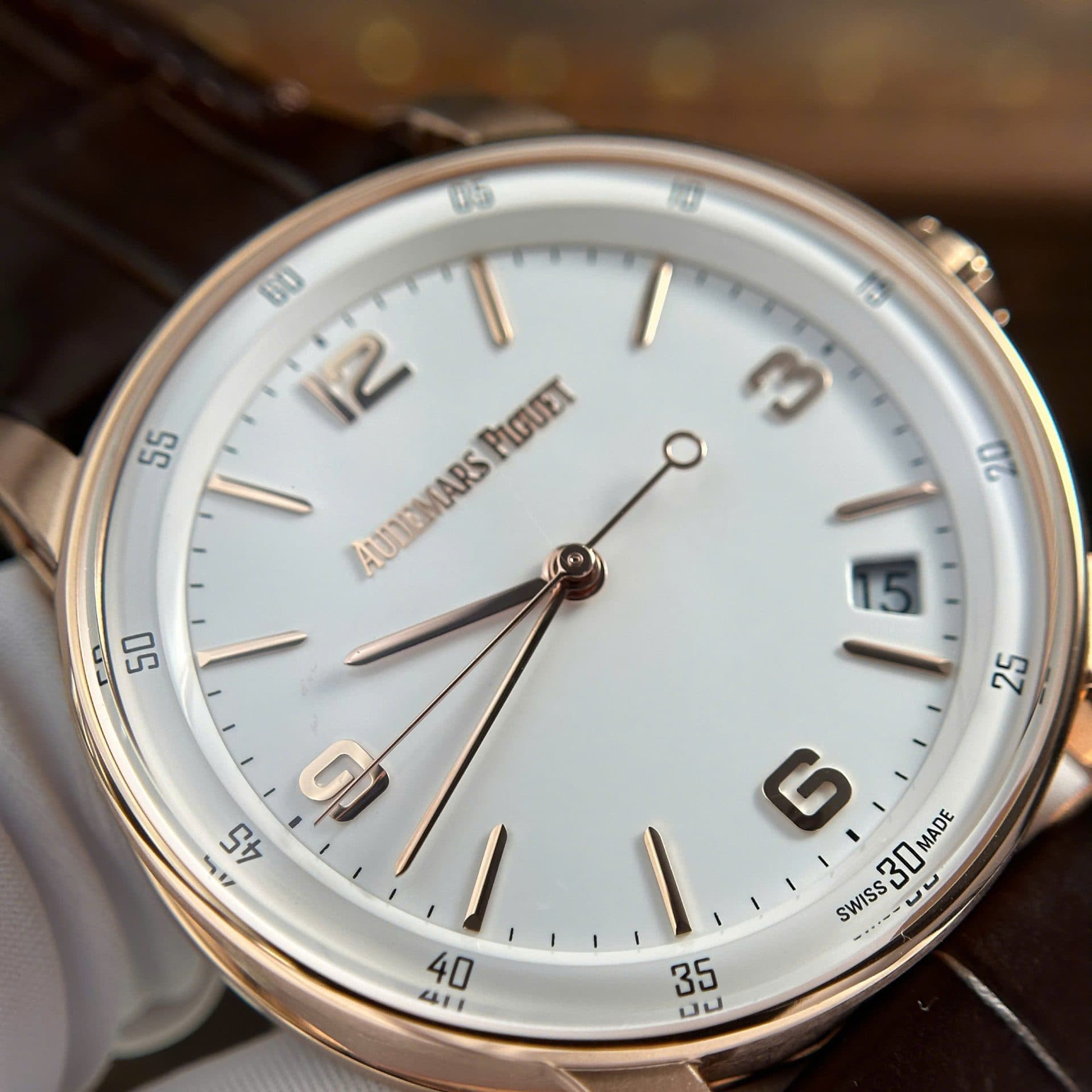 Dong-Ho-Audemars-Piguet-Rep-11-Cao-Cap-Code-11.59-Selfwinding-15210OR-Mat-Trang-Nha-May-APS-41mm-9-1