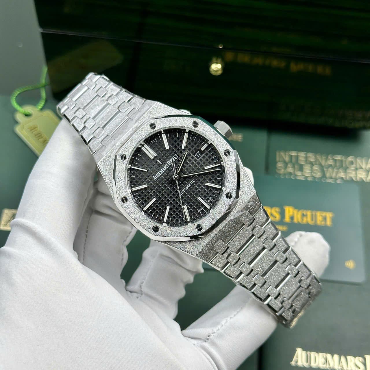 Dong-Ho-Audemars-Piguet-Replica-11-Royal-Oak-Frosted-Gold-15410BC-Mat-Den-Nha-May-APS-41mm-8-1
