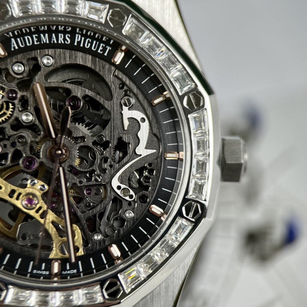 Dong-Ho-Audemars-Piguet-Royal-Oak-15412BC-Skeleton-Do-Moissanite-4-1