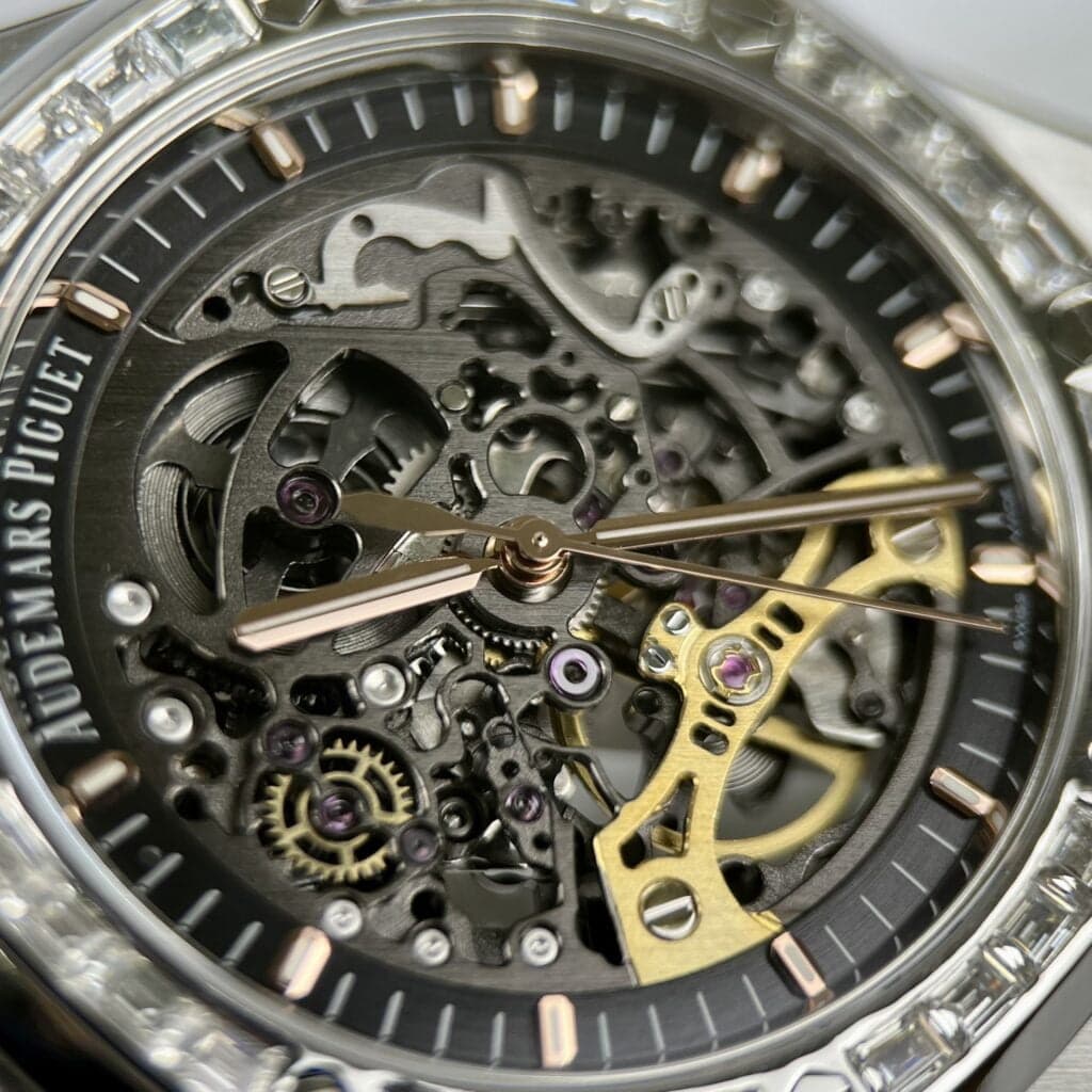 Dong-Ho-Audemars-Piguet-Royal-Oak-15412BC-Skeleton-Do-Moissanite-5-1