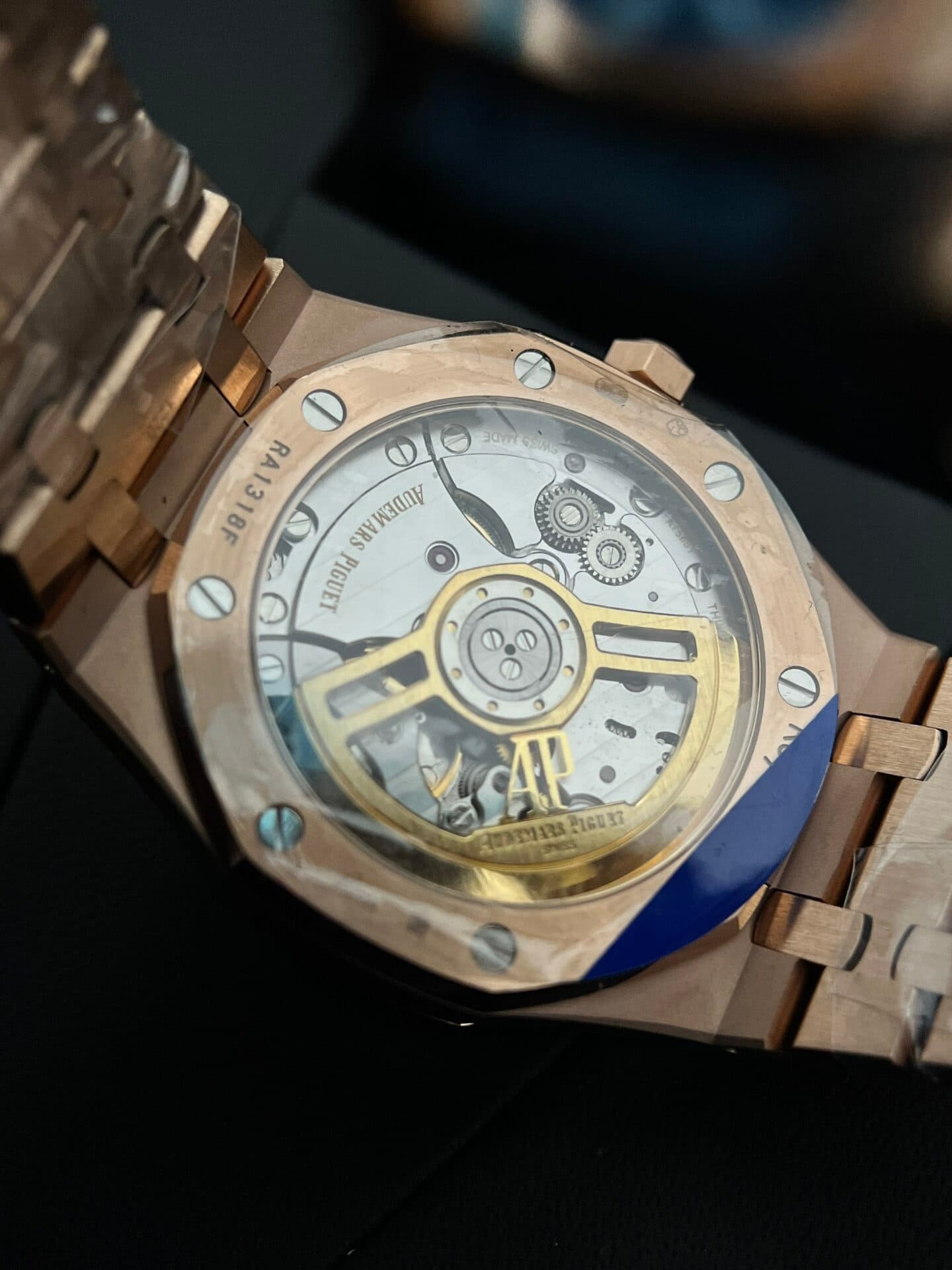 Dong-Ho-Audemars-Piguet-Royal-Oak-15500OR-Rep-11-Nha-May-APS-41mm-1-1