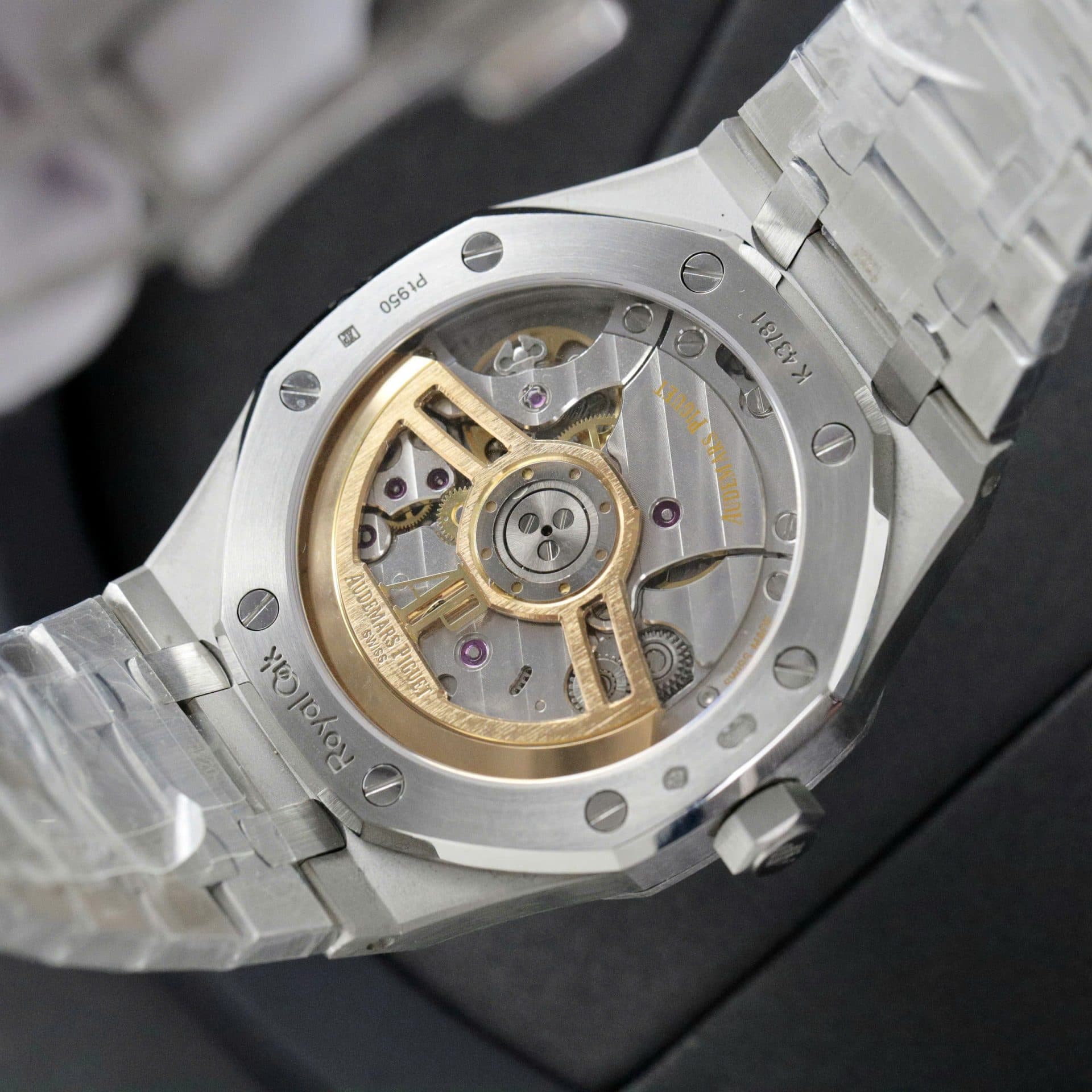 Dong-Ho-Audemars-Piguet-Royal-Oak-15500ST-Frosted-Gold-Replica-11-Mat-Xanh-41mm-10-1