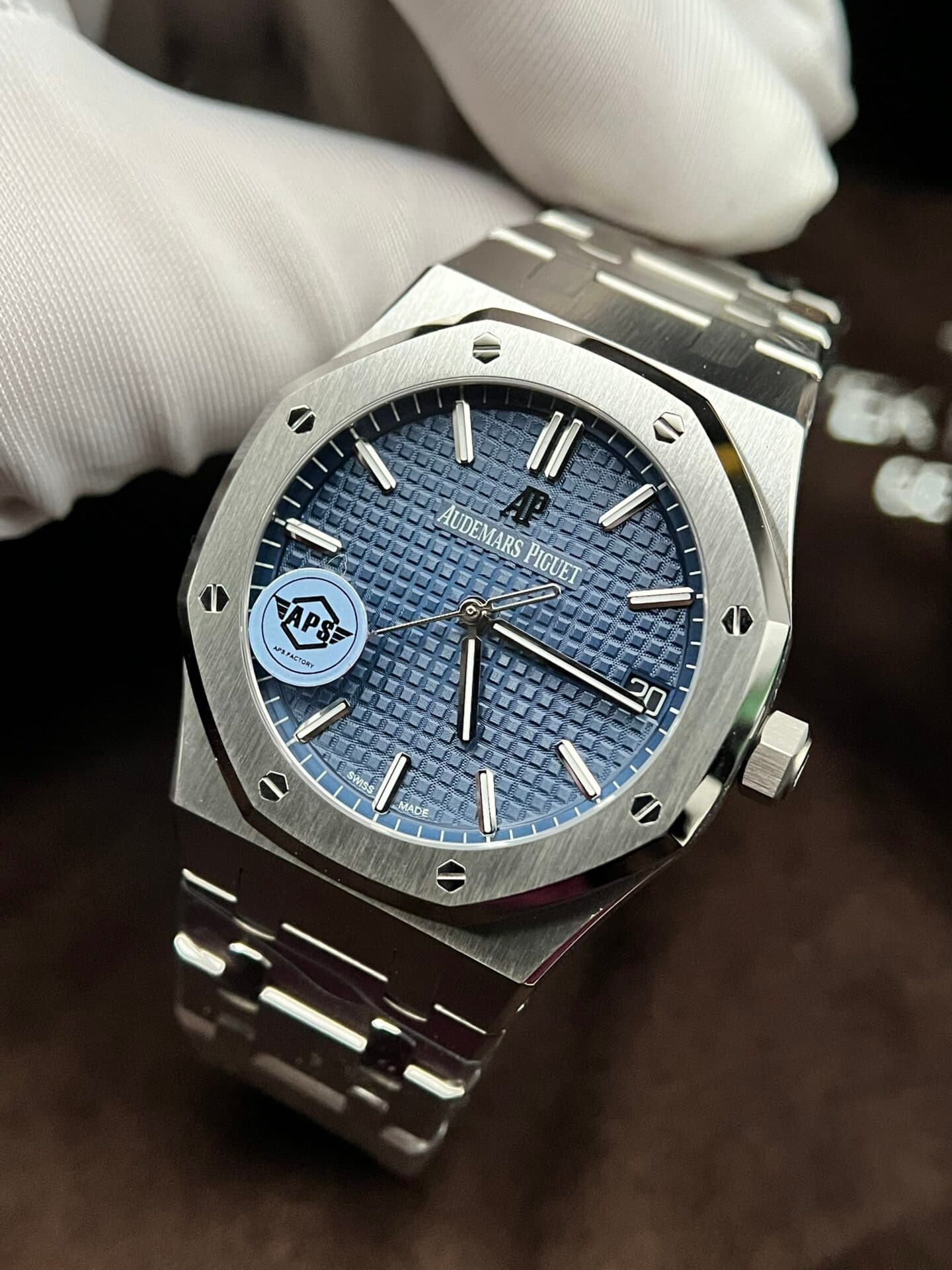 Dong-Ho-Audemars-Piguet-Royal-Oak-15500ST-Mat-Xanh-Duong-APS-41mm-3-1