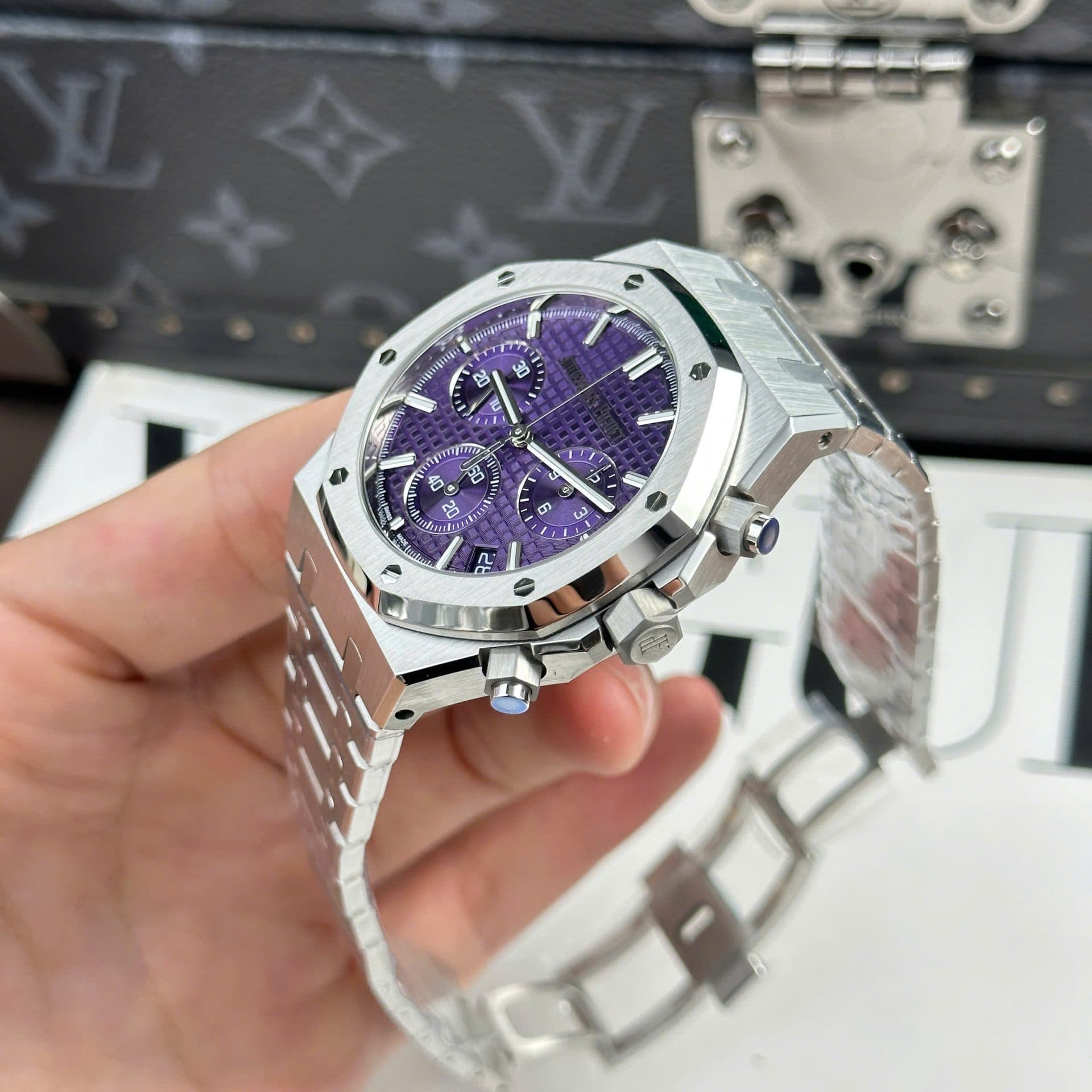 Dong-Ho-Audemars-Piguet-Royal-Oak-26240ST-Rep-1-1-Mat-So-Tim-May-Mong-New-2025-41mm-3-1