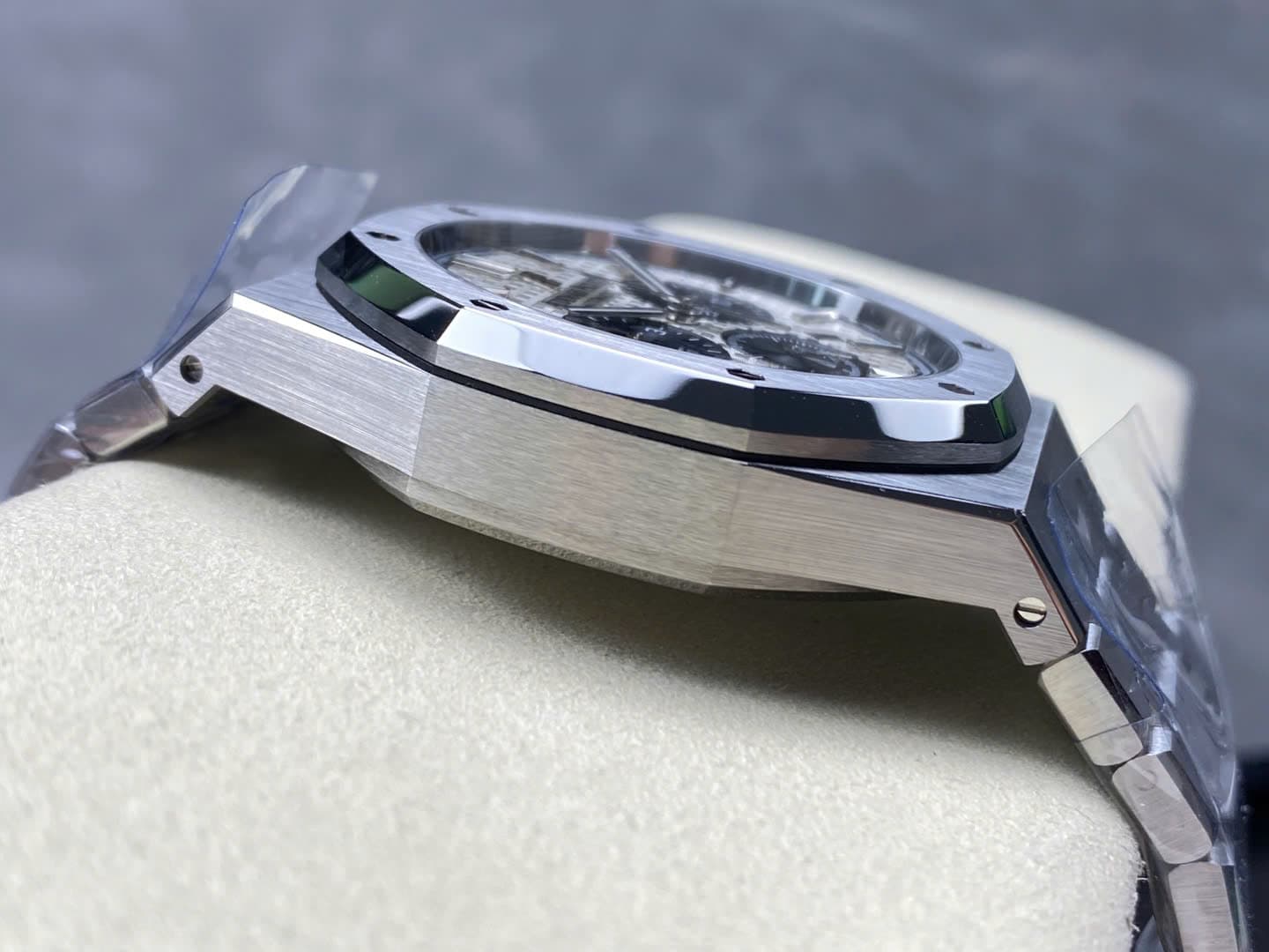 Dong-Ho-Audemars-Piguet-Royal-Oak-26331ST-Rep-11-Cao-Cap-Mat-Trang-Nha-May-APS-New-2025-41mm-7-1
