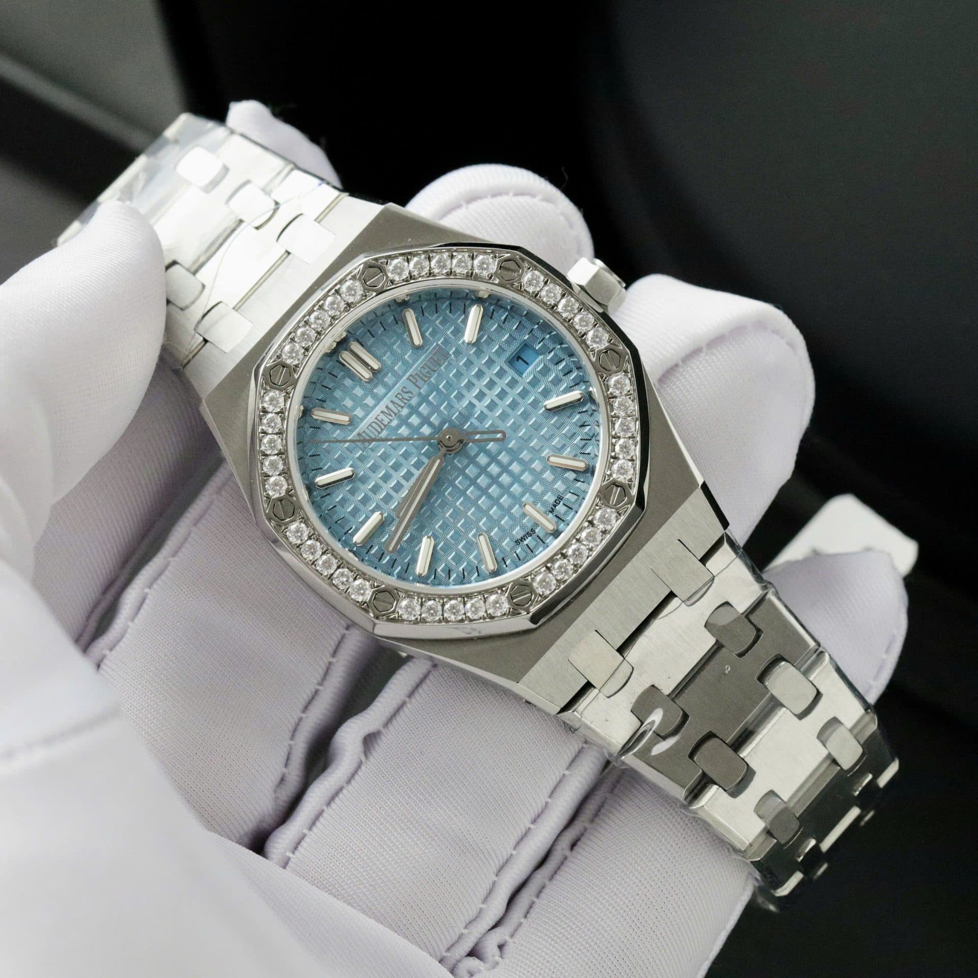 Dong-Ho-Audemars-Piguet-Royal-Oak-Che-Tac-Mat-Xanh-Bang-Vien-Dinh-Kim-Cuong-Moissanite-34mm-2-1
