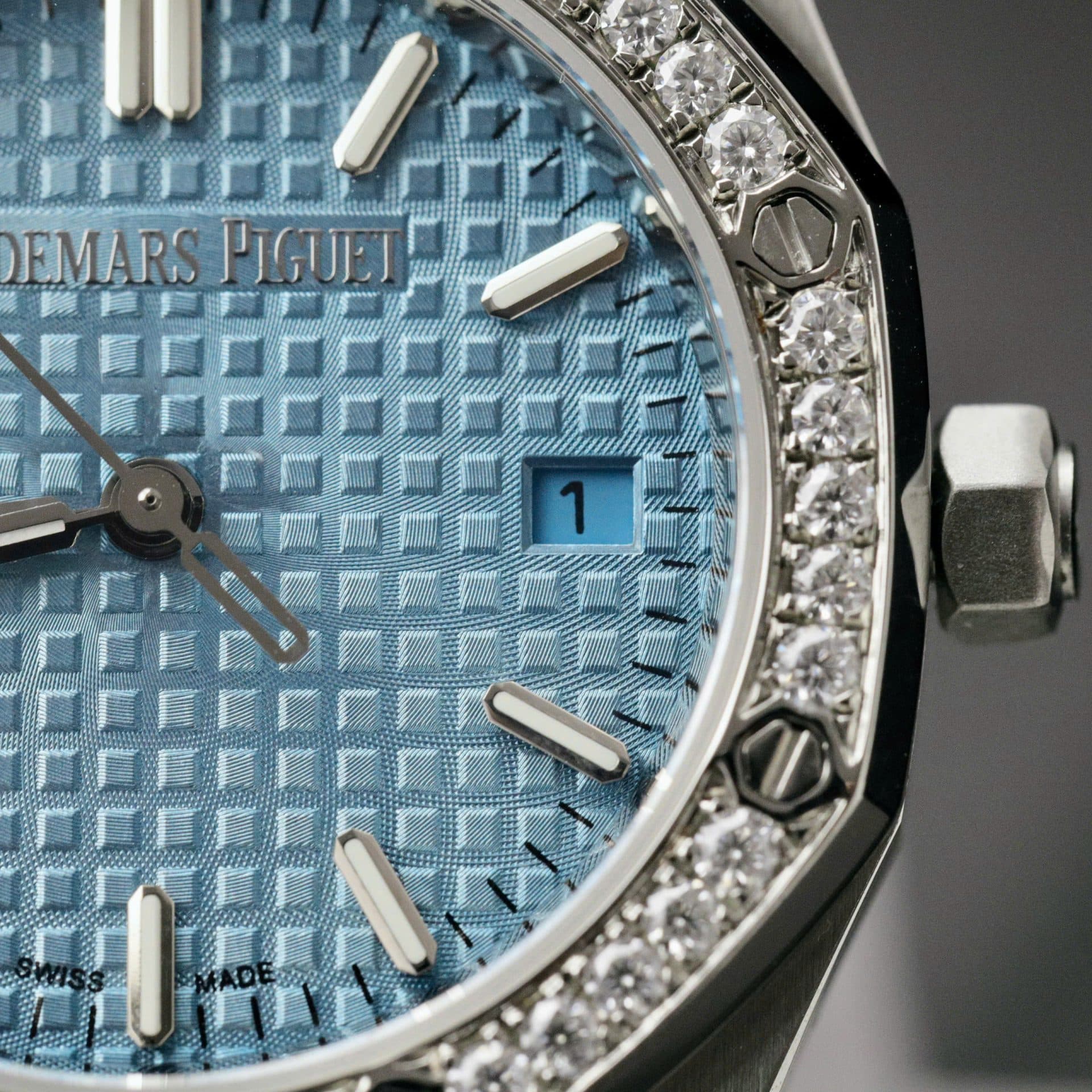 Dong-Ho-Audemars-Piguet-Royal-Oak-Che-Tac-Mat-Xanh-Bang-Vien-Dinh-Kim-Cuong-Moissanite-34mm-4-1