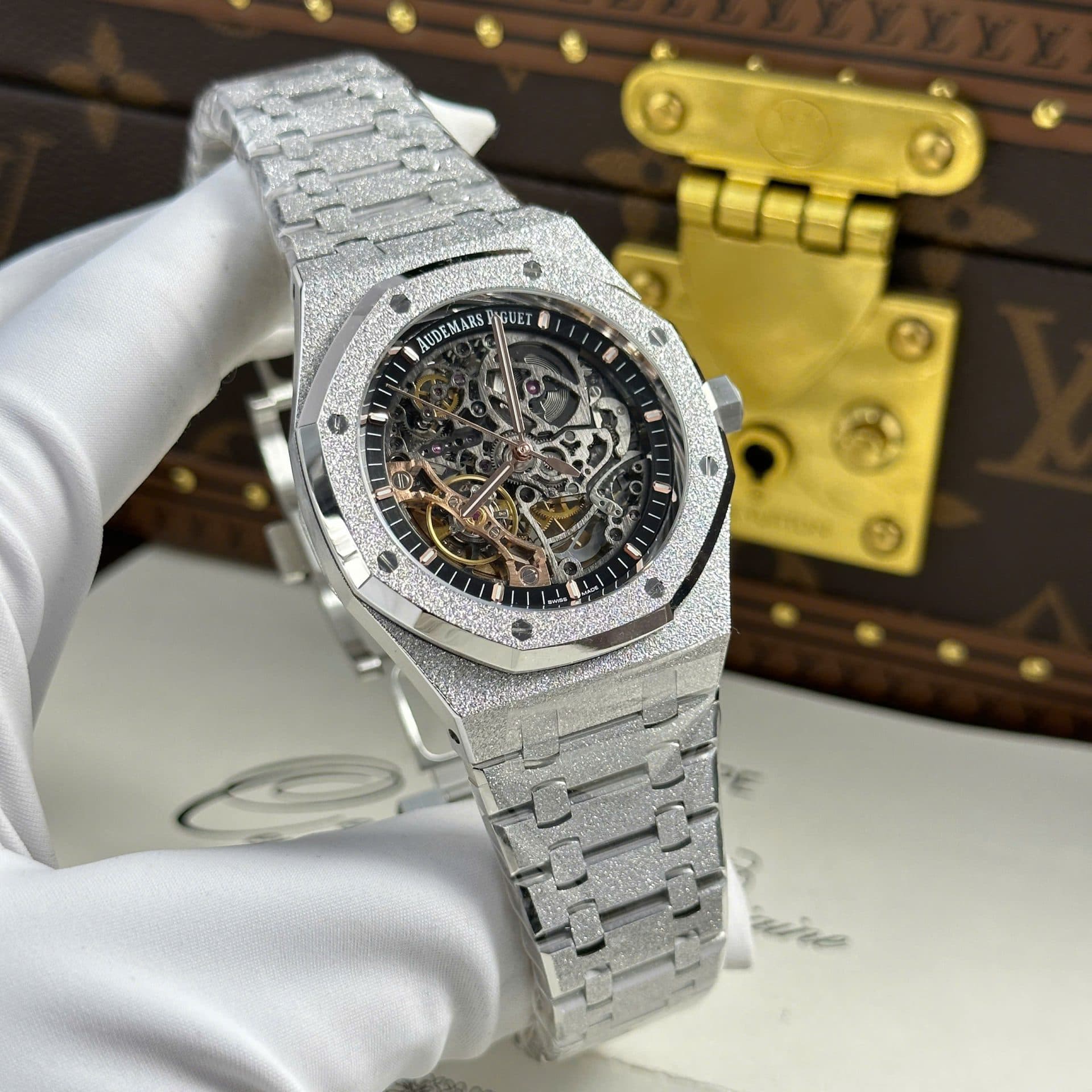 Dong-Ho-Audemars-Piguet-Royal-Oak-Frosted-15407-Replica-11-Mat-Lo-Co-Nha-May-THB-41mm-3-1