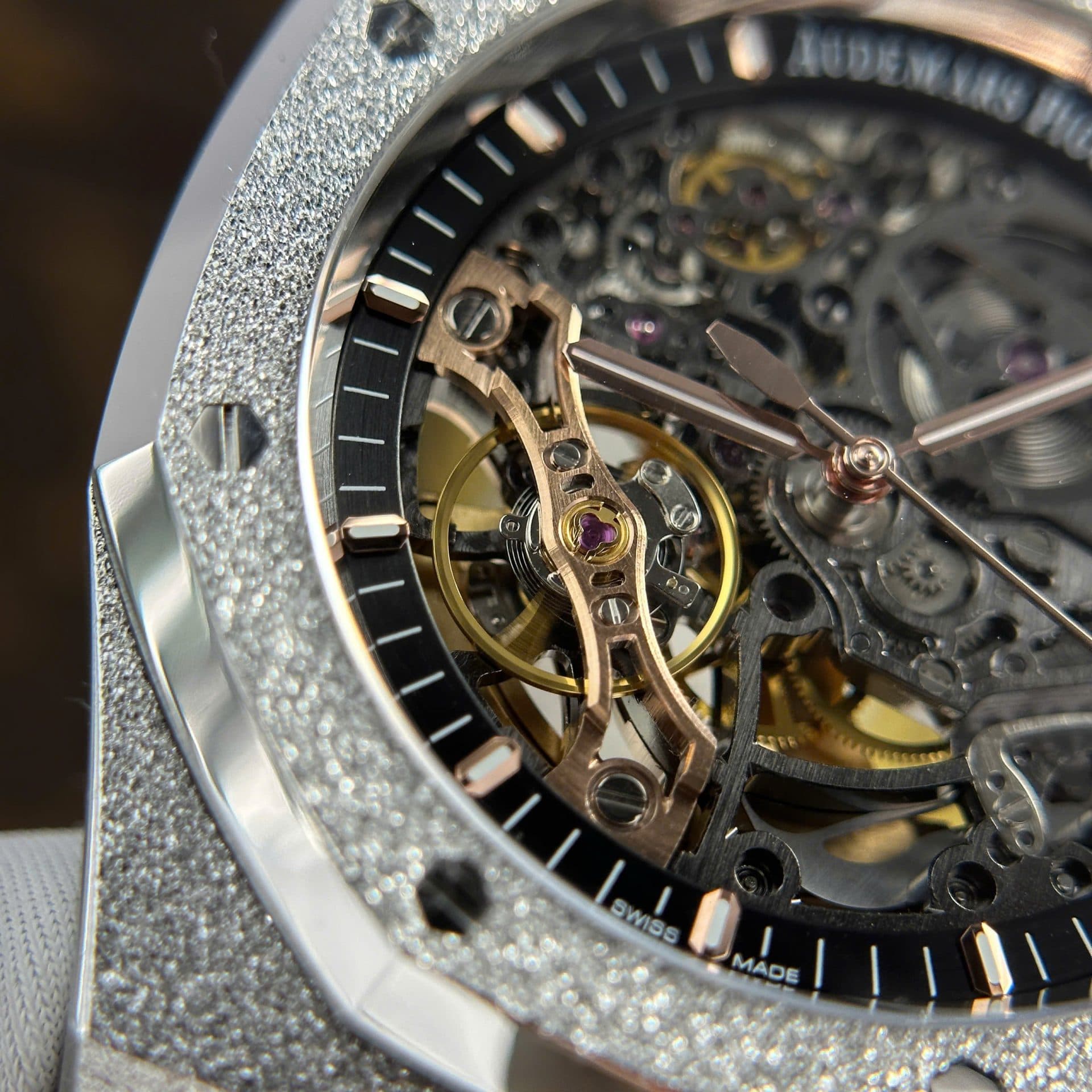 Dong-Ho-Audemars-Piguet-Royal-Oak-Frosted-15407-Replica-11-Mat-Lo-Co-Nha-May-THB-41mm-4-1