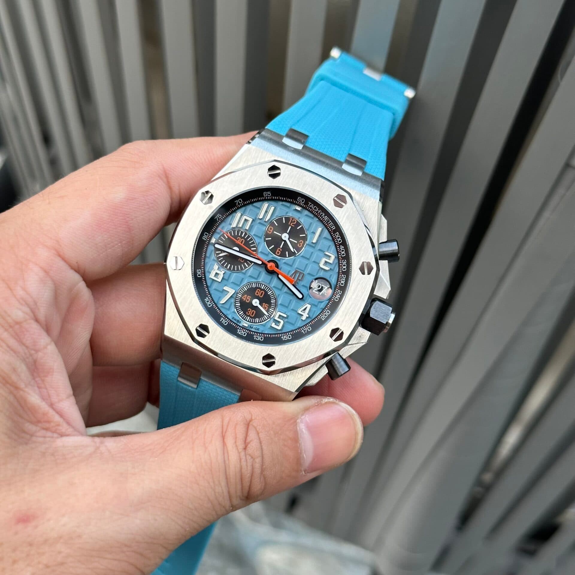 Dong-Ho-Audemars-Piguet-Royal-Oak-Offshoe-26238ST-Blue-Rep-11-42mm-2-1