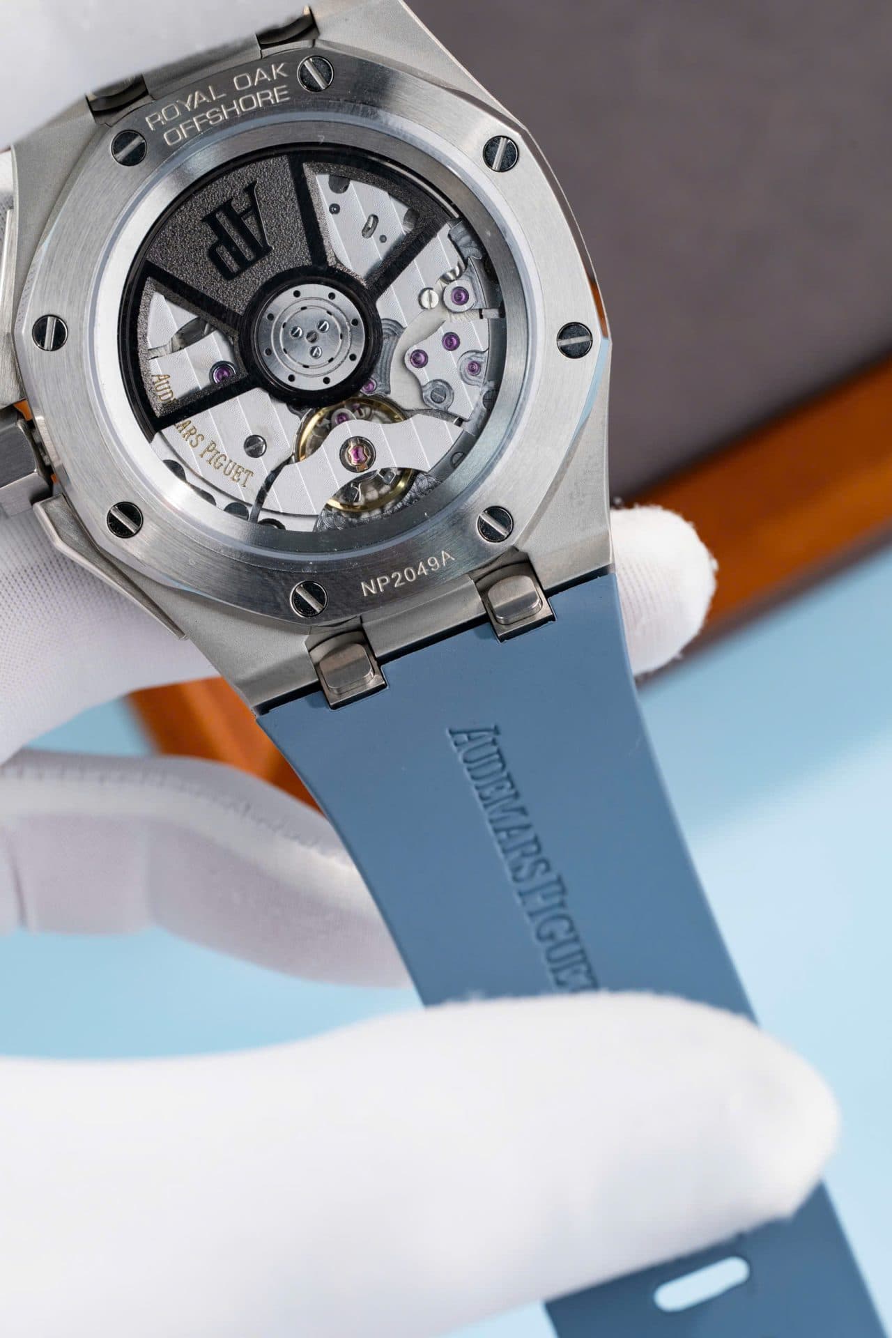 Dong-Ho-Audemars-Piguet-Royal-Oak-Offshore-15605SK-Vien-Cao-Su-Xanh-Replica-Cao-Cap-43mm-14-1
