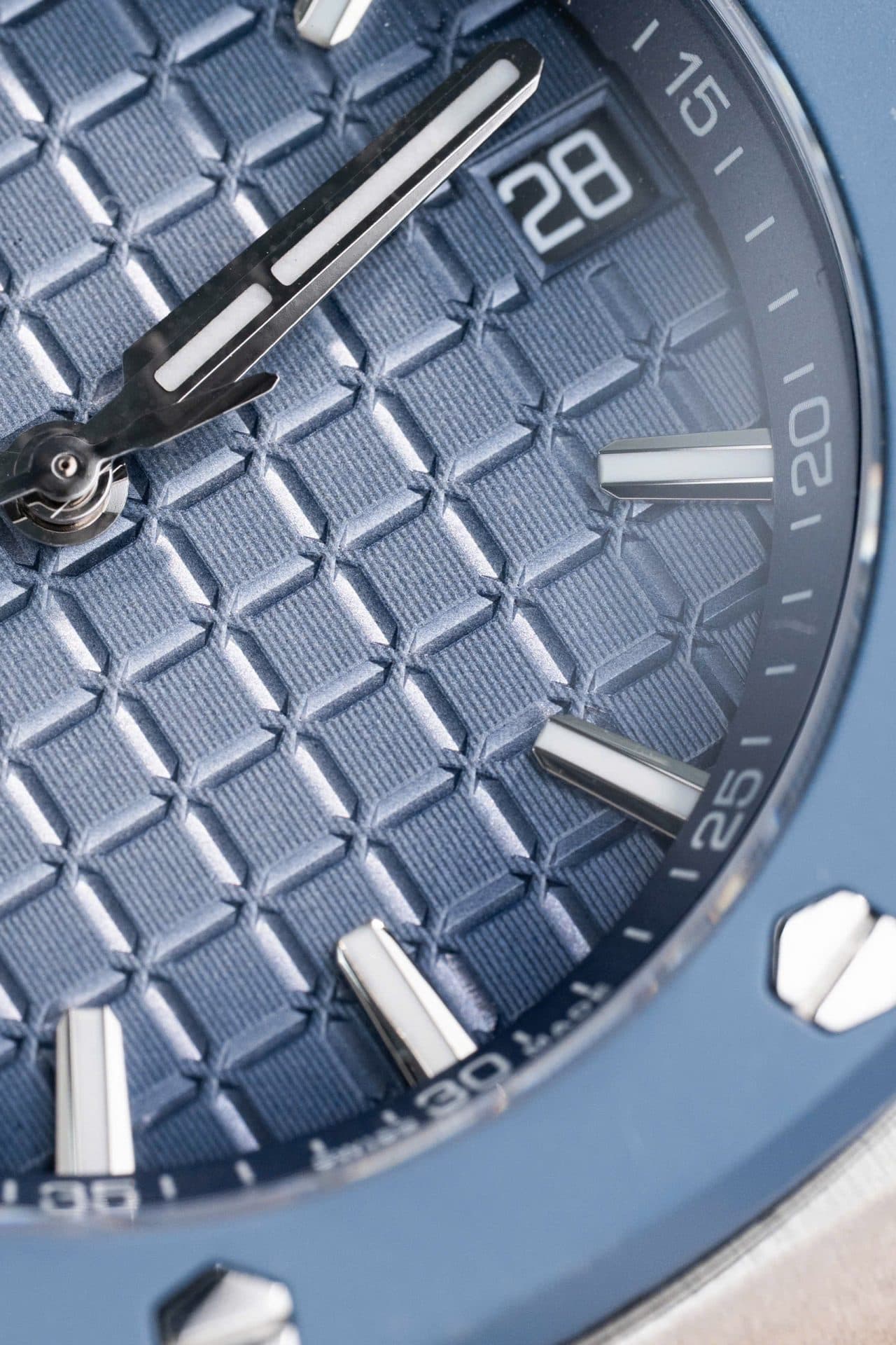 Dong-Ho-Audemars-Piguet-Royal-Oak-Offshore-15605SK-Vien-Cao-Su-Xanh-Replica-Cao-Cap-43mm-3-1