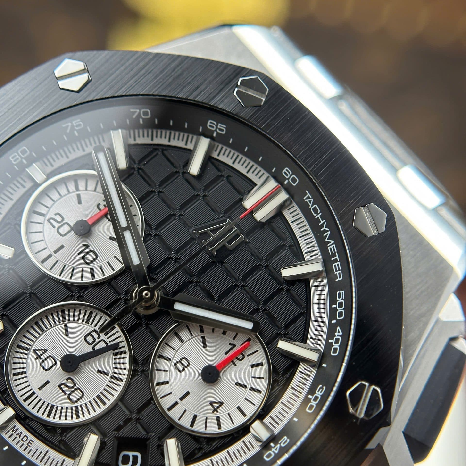 Dong-Ho-Audemars-Piguet-Royal-Oak-Offshore-Chronograph-26420-Rep-11-Cao-Cap-Mat-Den-Nha-May-APP-43mm-10-1