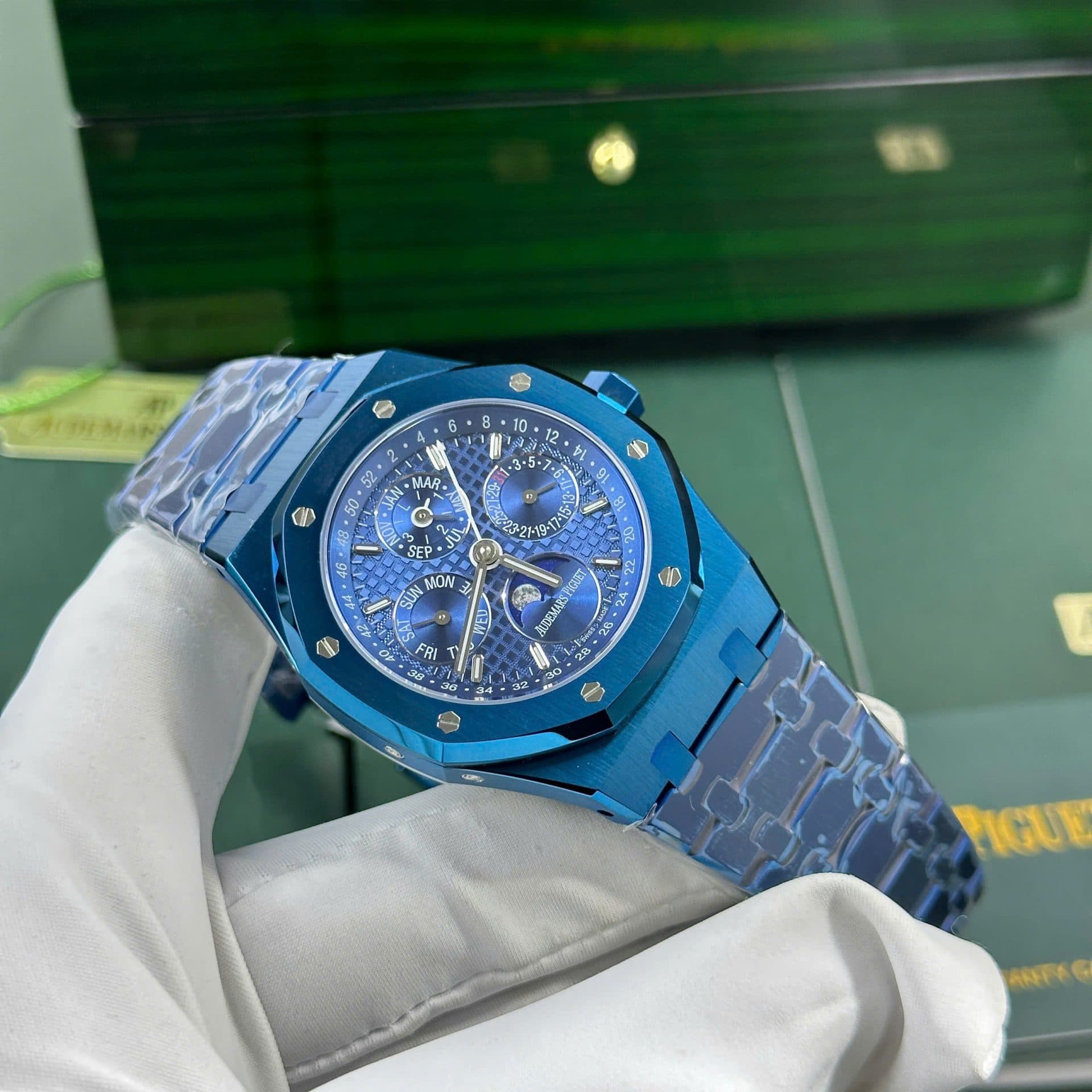 Dong-Ho-Audemars-Piguet-Royal-Oak-Perpetual-Calendar-26579CS-Replica-11-Mau-Xanh-Nha-May-BBR-41mm-2-1