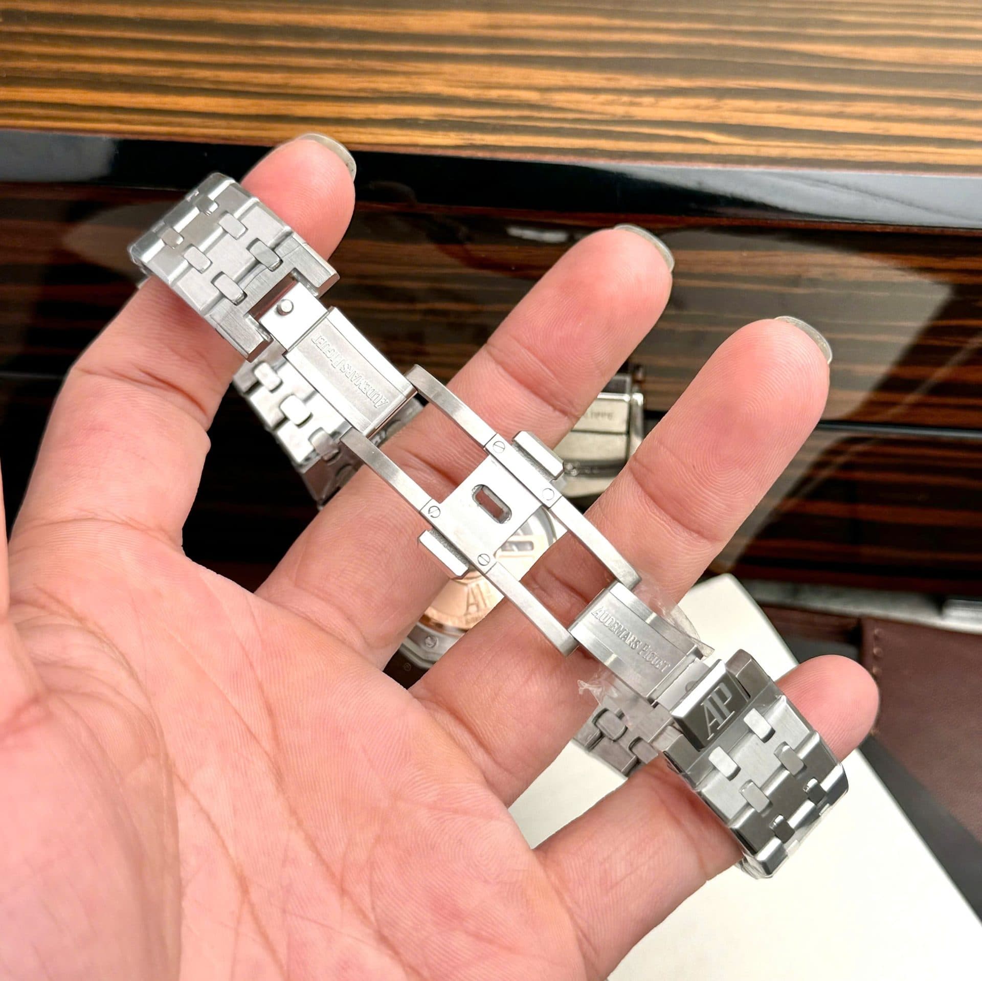 Dong-Ho-Audemars-Piguet-Royal-Oak-Replica-11-Mat-Trang-May-Co-Automatic-34mm-7-1