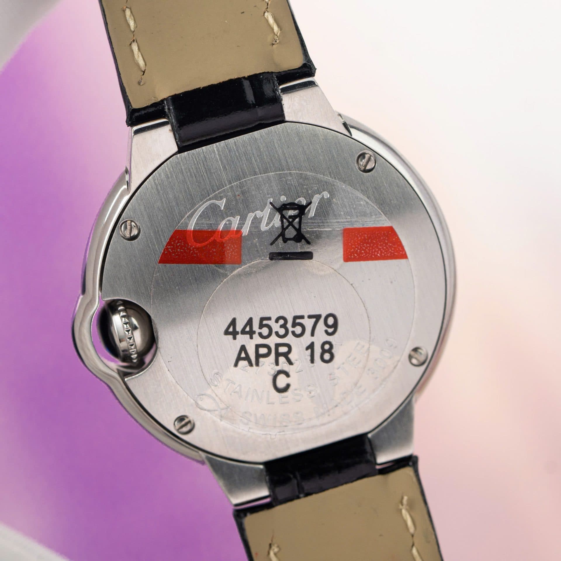 Dong-Ho-Cartier-Ballon-Bleu-Nu-May-Pin-Thuy-Sy-Day-Da-Mau-Den-28mm-10-1