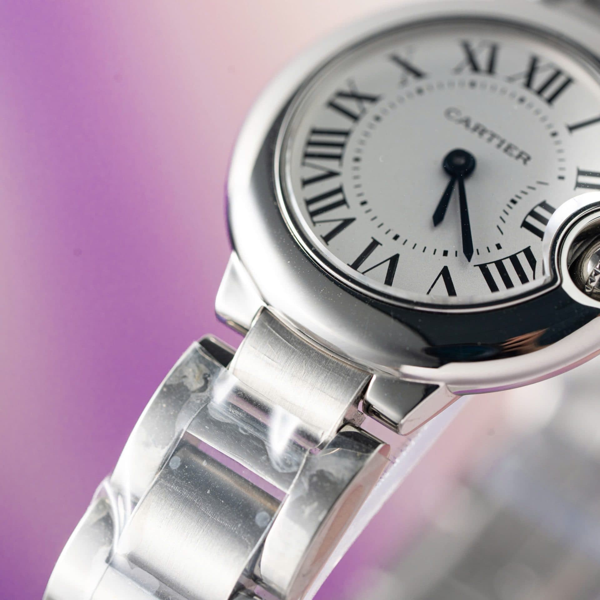 Dong-Ho-Cartier-Ballon-Bleu-Nu-May-Pin-Thuy-Sy-Day-Kim-Loai-28mm-10-1