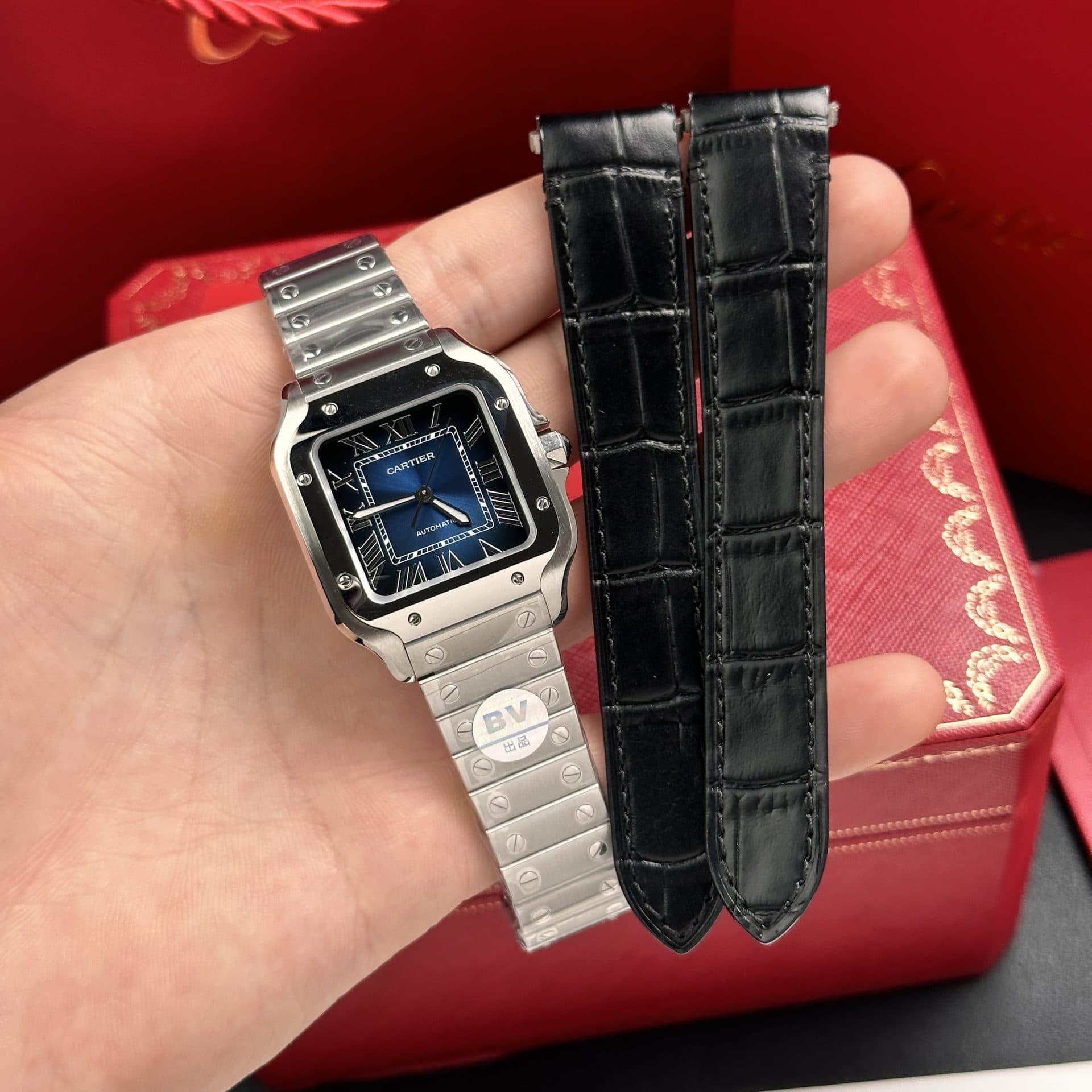 Dong-Ho-Cartier-Nu-Che-Tac-Santos-WSSA0063-Mat-Xanh-Blue-35mm-6-1