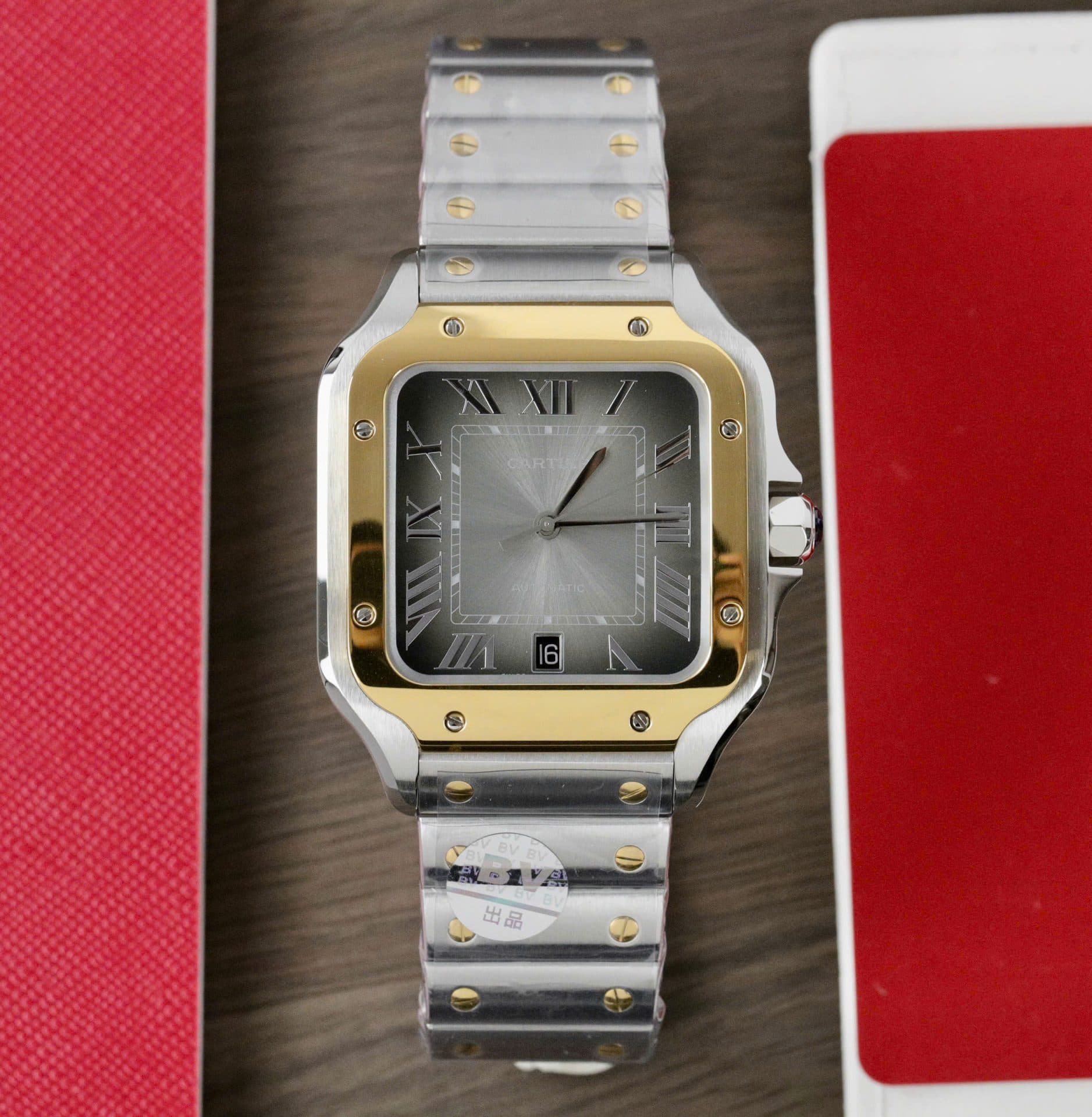 Dong-Ho-Cartier-Santos-CRW2SA0030-Replica-11-Mat-Xam-Nha-May-BV-39-2-1