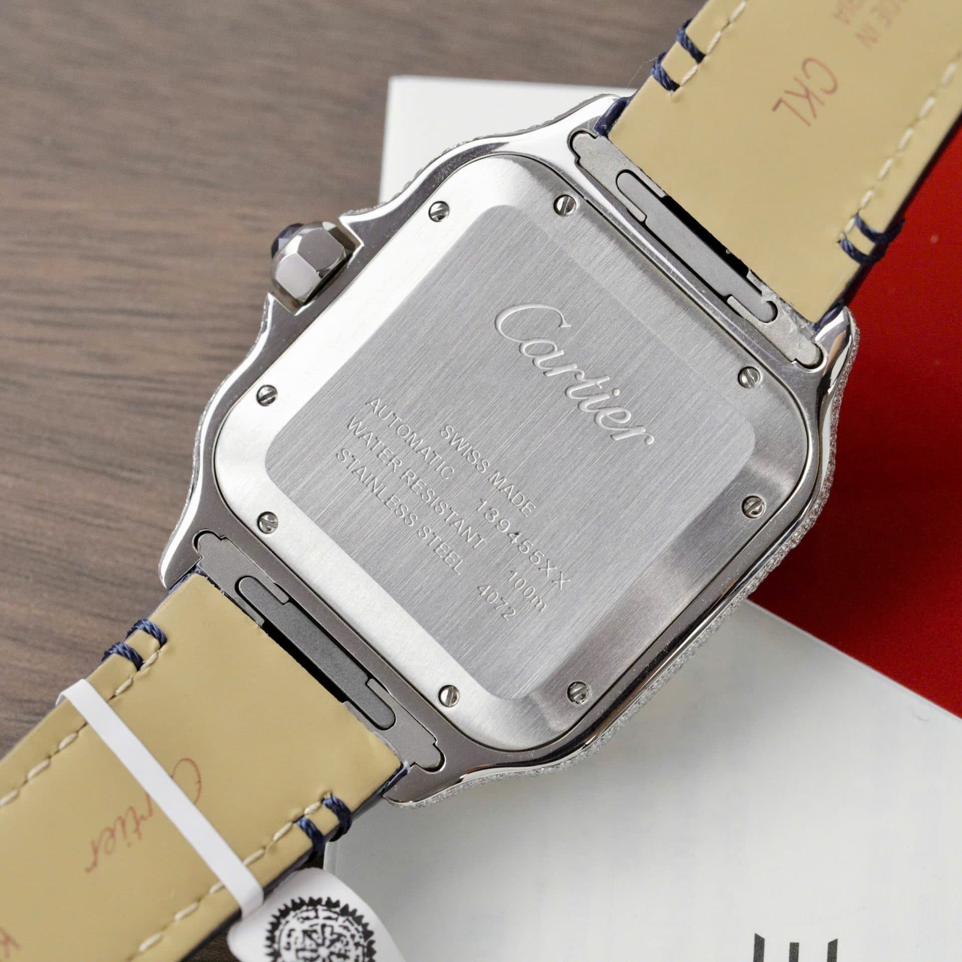 Dong-Ho-Cartier-Santos-Che-Tac-Coc-So-Vo-Dinh-Kim-Cuong-Moissanite-39-9-1