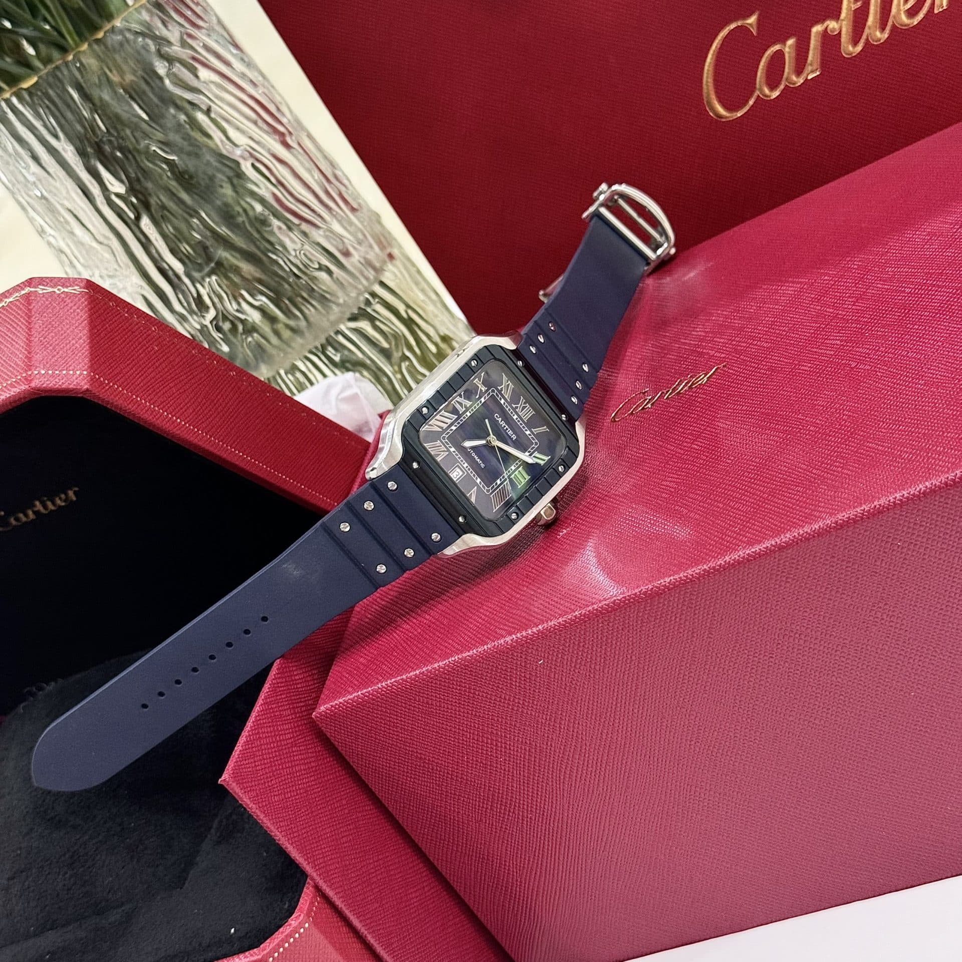 Dong-Ho-Cartier-Santos-Day-Cao-Su-Mau-Xanh-Duong-Nha-May-BV-39-1-1