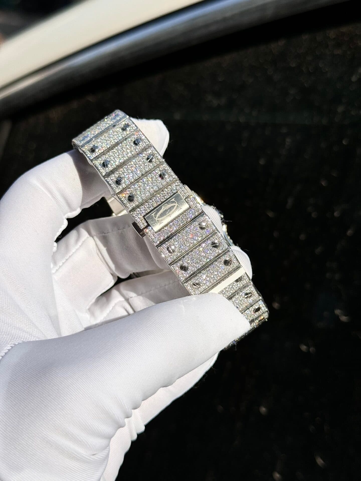 Dong-Ho-Cartier-Santos-Dinh-Full-Kim-Cuong-Moissanite-Hong-Kong-39-2-1