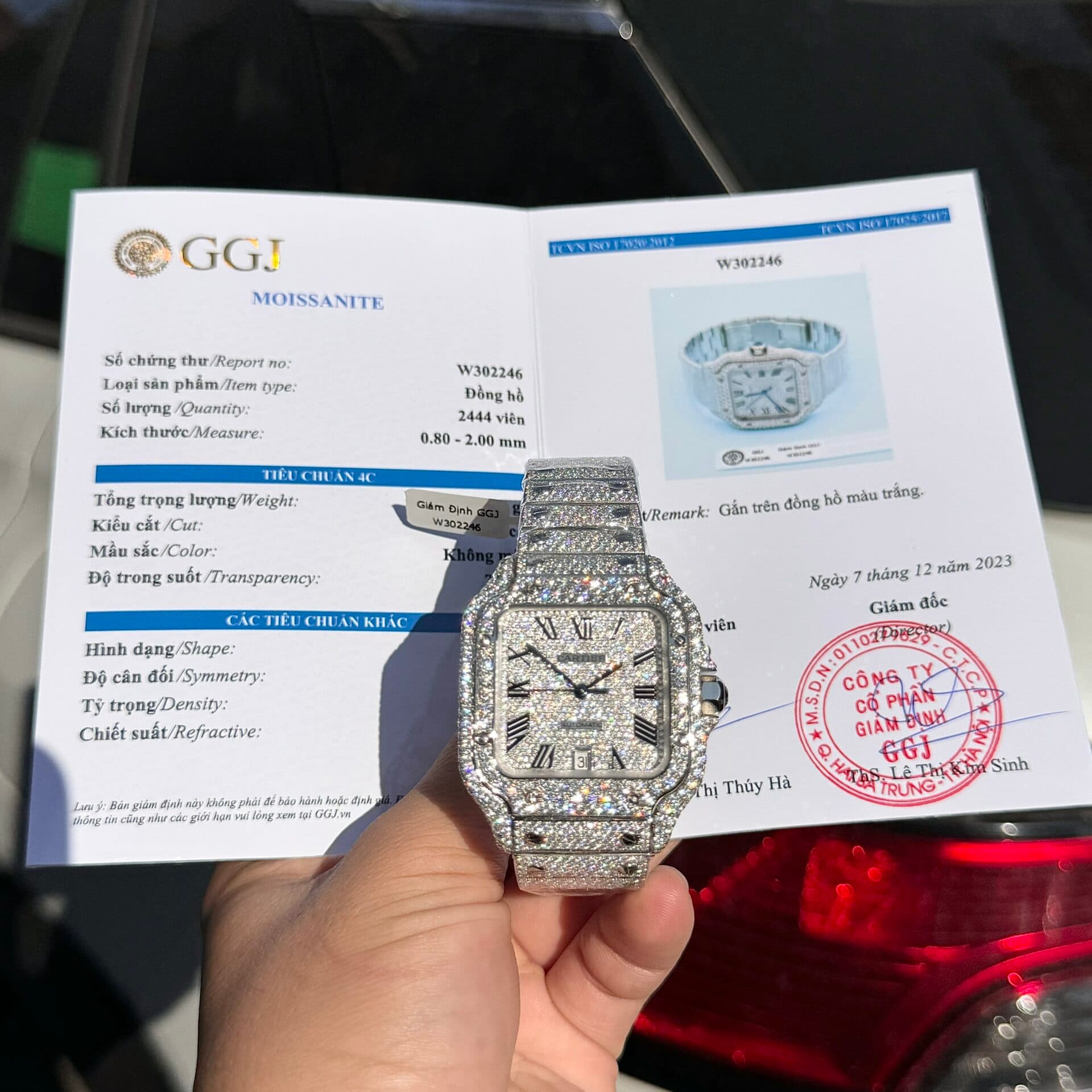 Dong-Ho-Cartier-Santos-Dinh-Full-Kim-Cuong-Moissanite-Hong-Kong-39-7-1