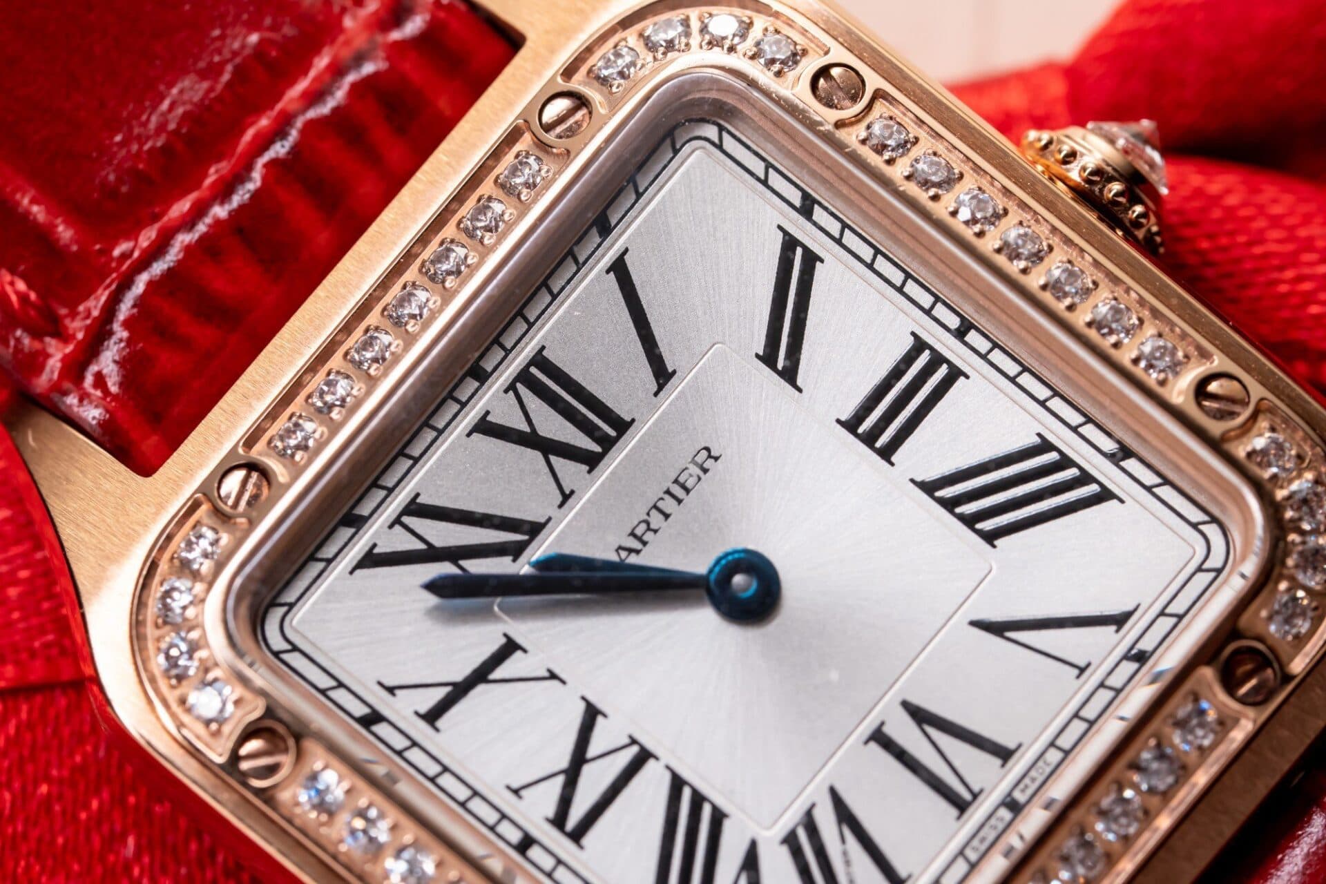 Dong-Ho-Cartier-Santos-Dumont-WJSA0017-Replica-11-Mau-Do-38×27-2-1