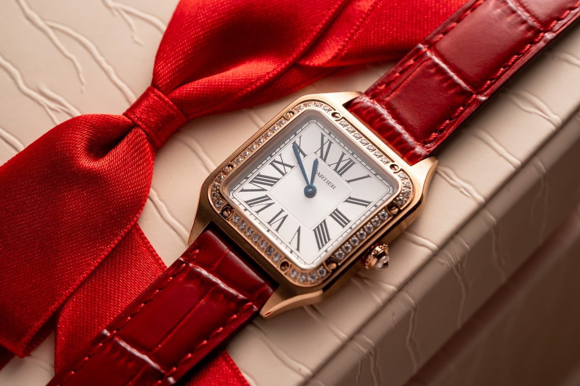Dong-Ho-Cartier-Santos-Dumont-WJSA0017-Replica-11-Mau-Do-38×27-4-1