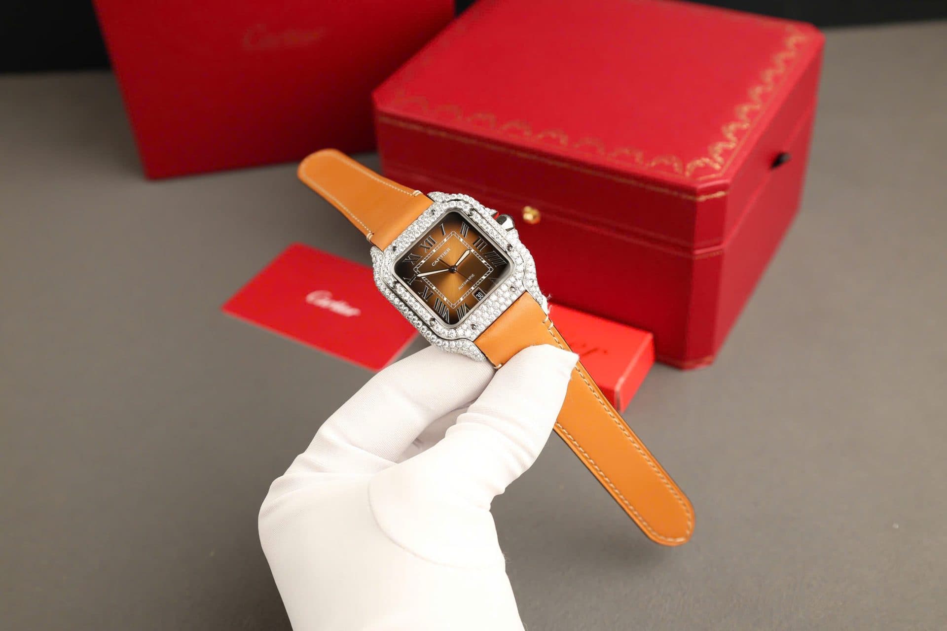 Dong-Ho-Cartier-Santos-Mat-Nau-Che-Tac-Dinh-Kim-Cuong-Moissanite-Nha-May-BV-39-4-1