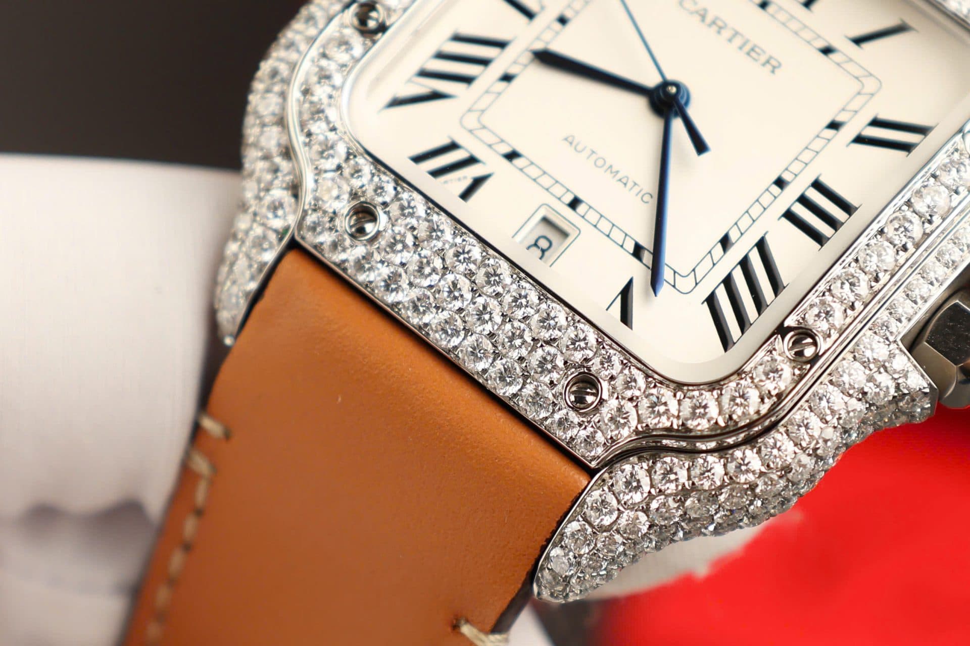 Dong-Ho-Cartier-Santos-Mat-Trang-Che-Tac-Dinh-Full-Kim-Cuong-Moissanite-Nha-May-BV-39-9-1