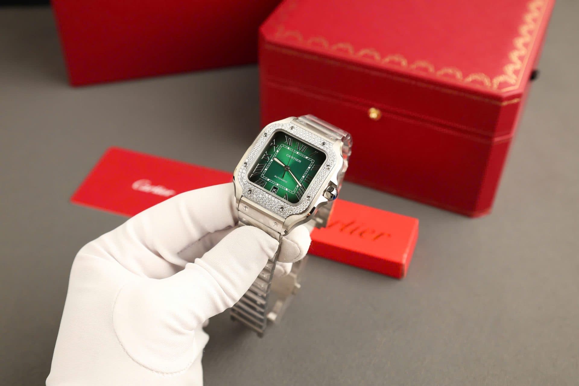Dong-Ho-Cartier-Santos-Mau-Xanh-La-Cay-Che-Tac-Dinh-Kim-Cuong-Moissanite-BVF-39-2-1