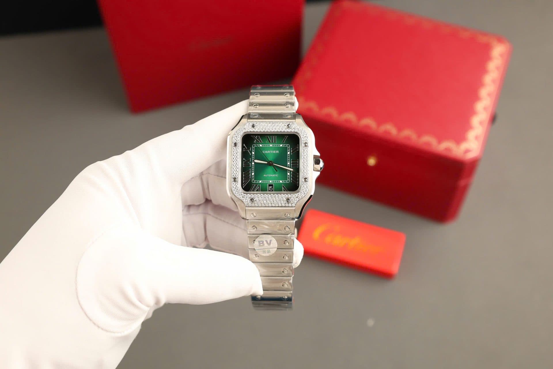 Dong-Ho-Cartier-Santos-Mau-Xanh-La-Cay-Che-Tac-Dinh-Kim-Cuong-Moissanite-BVF-39-4-1