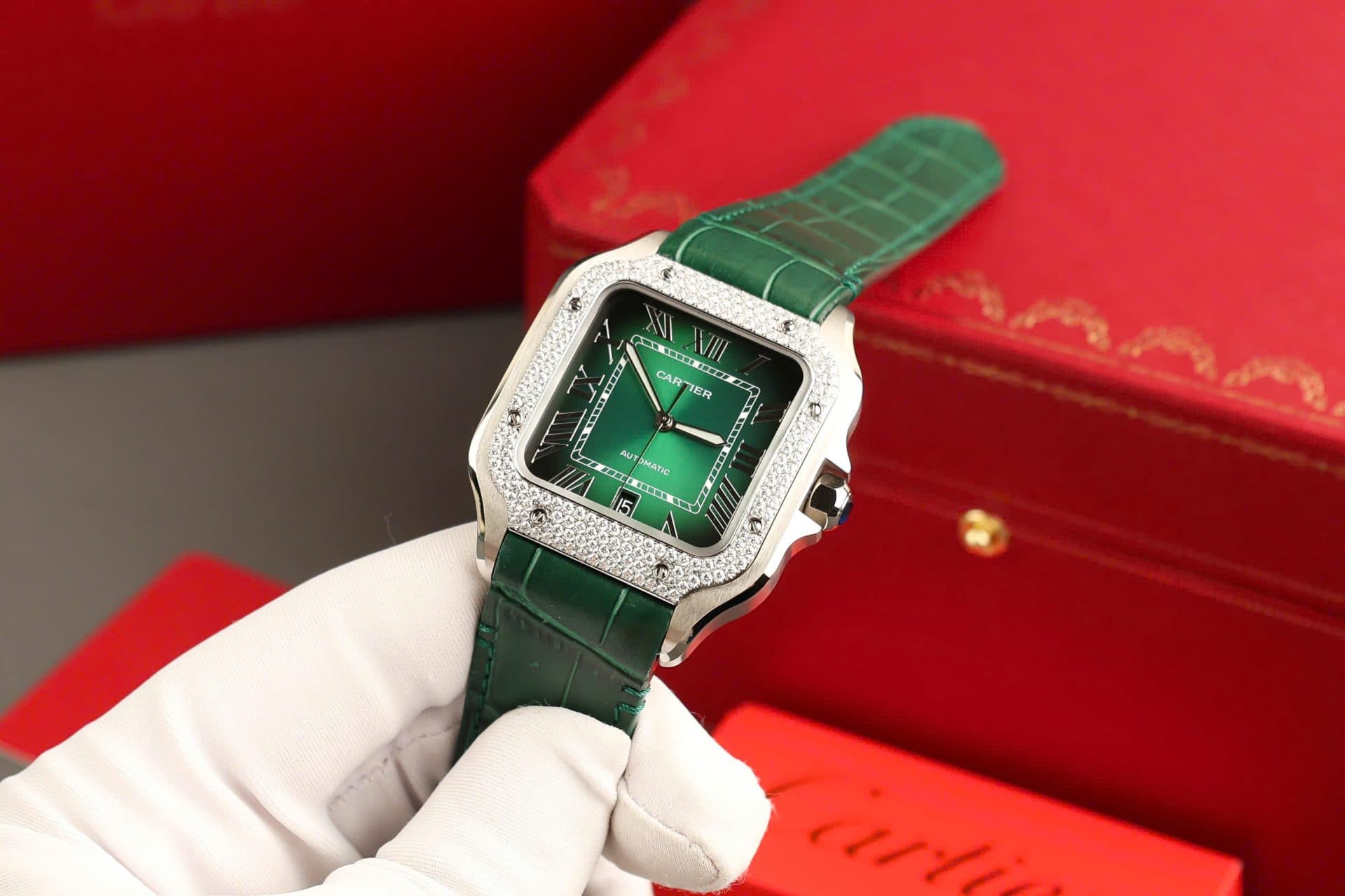 Dong-Ho-Cartier-Santos-Mau-Xanh-La-Cay-Che-Tac-Dinh-Kim-Cuong-Moissanite-BVF-39-5-1