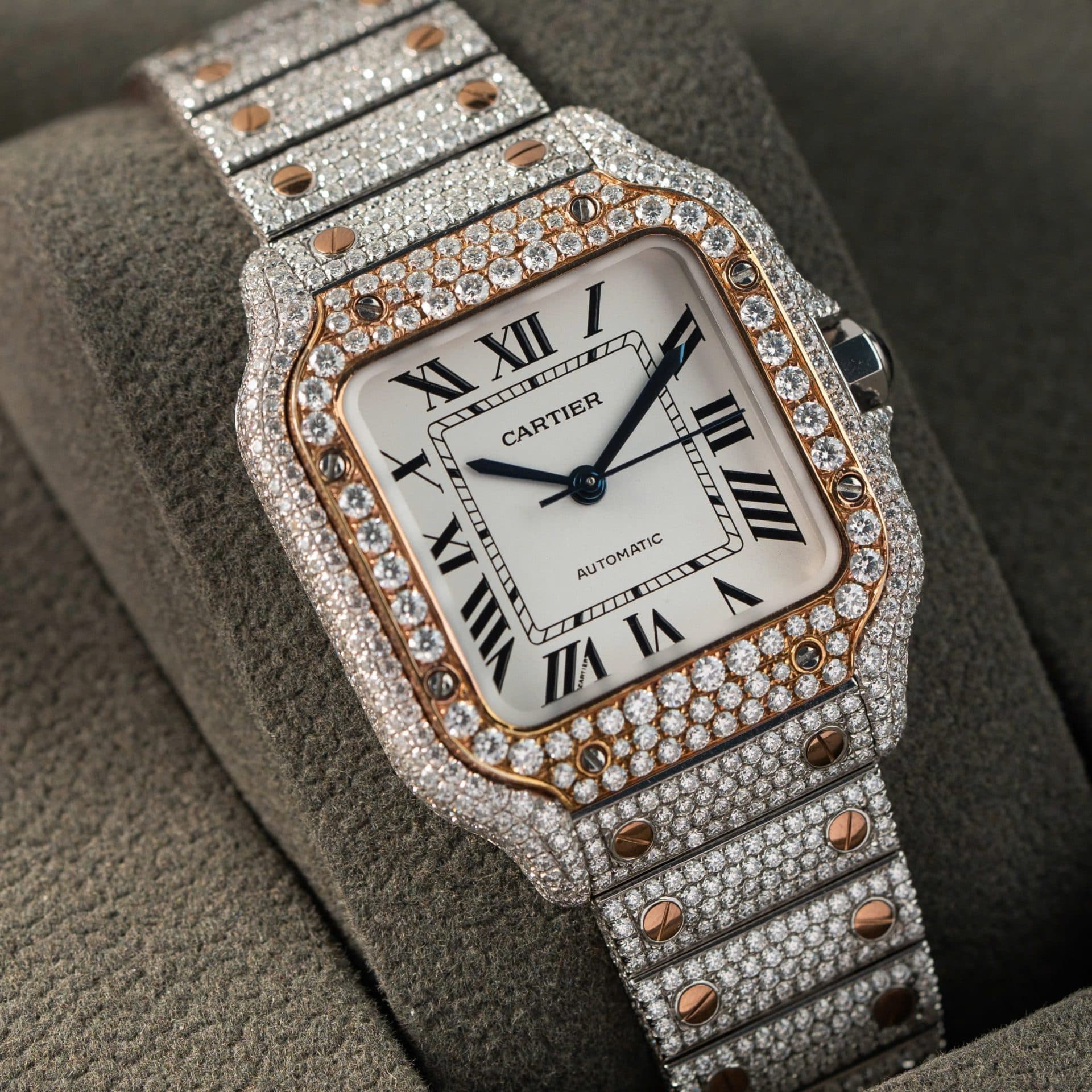 Dong-Ho-Cartier-Santos-Nu-Che-Tac-Full-Kim-Cuong-Moissanite-Hong-Kong-35mm-7-1