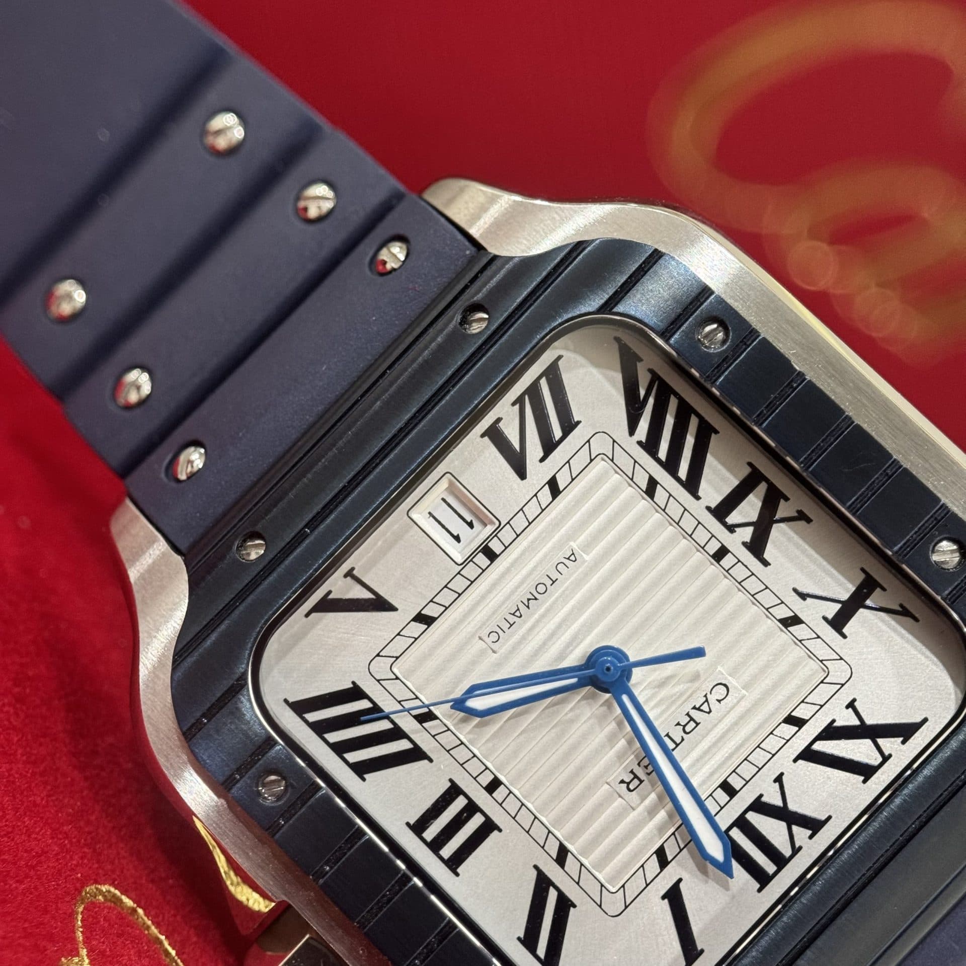 Dong-Ho-Cartier-Santos-Replica-11-Nam-Mat-Trang-Day-Cao-Su-BV-Factory-39-6-1