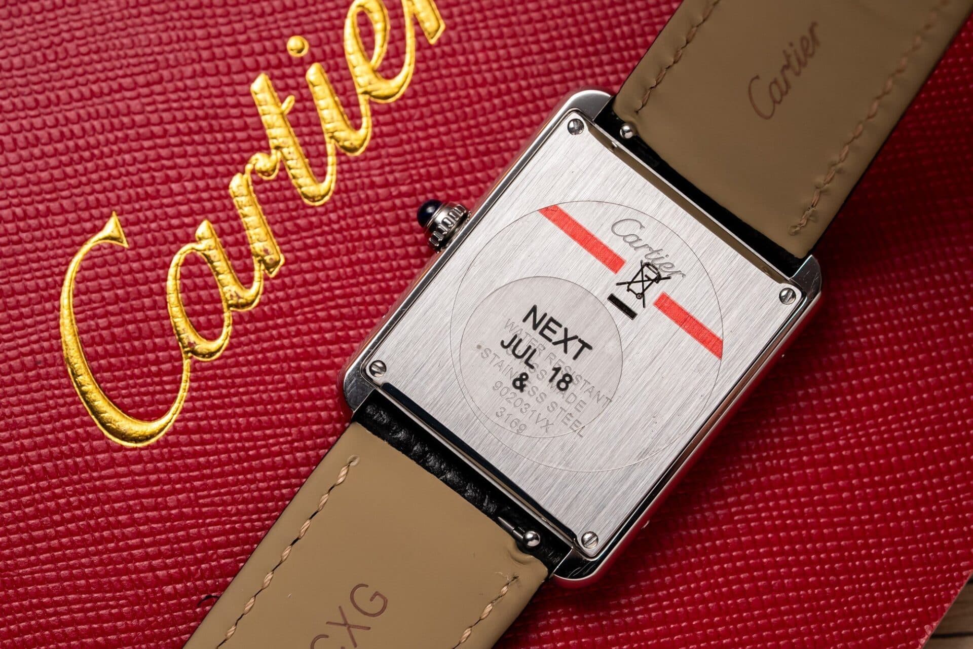 Dong-Ho-Cartier-Tank-Must-W4TA0017-Replica-11-Dinh-Da-33.7×25-5-1