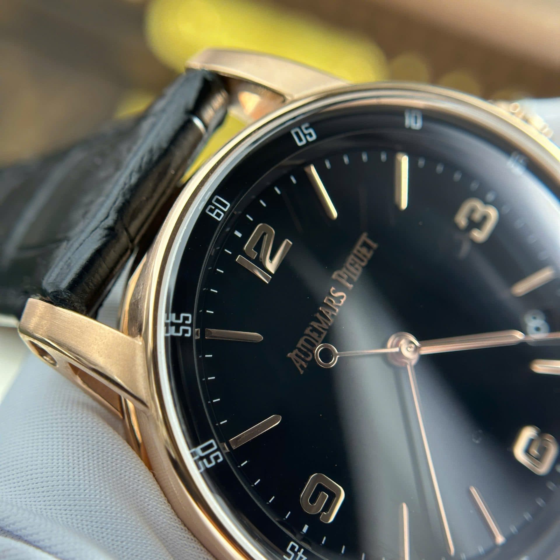Dong-Ho-Che-Tac-Audemars-Piguet-Code-11.59-Selfwinding-15210OR-Mat-Den-Nha-May-APS-41mm-5-1