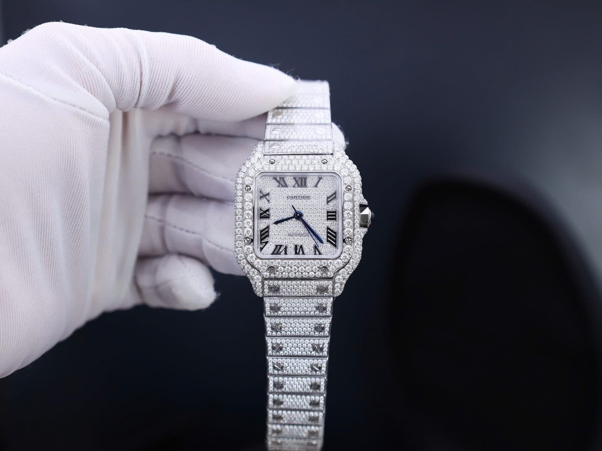 Dong-Ho-Che-Tac-Cartier-Santos-Dinh-Full-Kim-Cuong-Moissanite-Hong-Kong-35mm-10-1