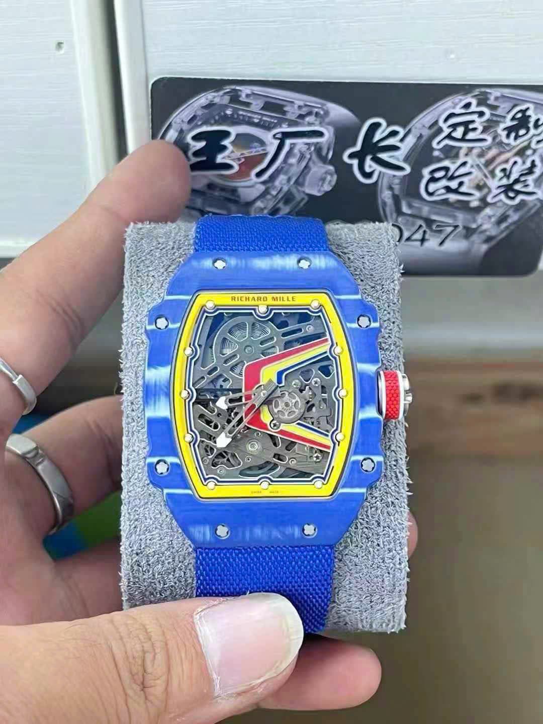 Dong-Ho-Che-Tac-Richard-Mille-RM67-02-Vo-Carbon-Mau-Xanh-Duong-Sieu-Nhe-37-Grams-38.7Γ47-5-1