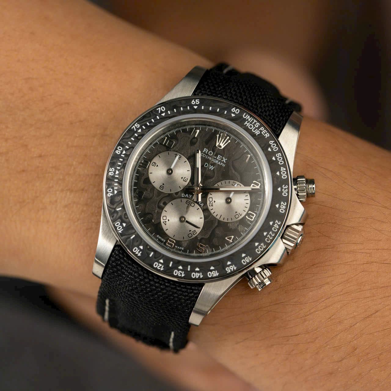Dong-Ho-Che-Tac-Rolex-Cosmograph-Daytona-DiW-Day-Vai-Canvas-40mm-6-1